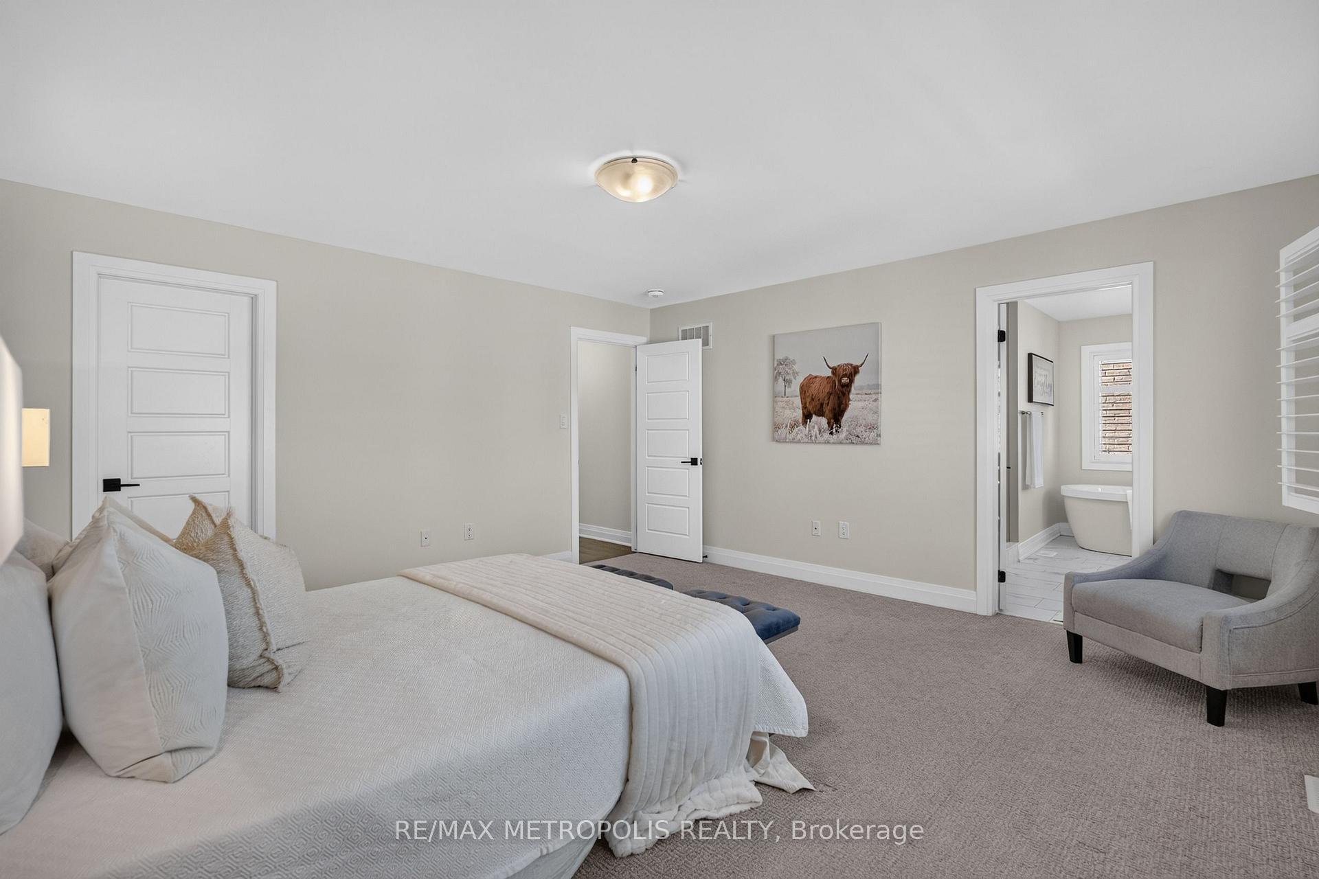 Photo 12 of 32 Lockyer Drive, Whitby, Rural Whitby — HOMEH