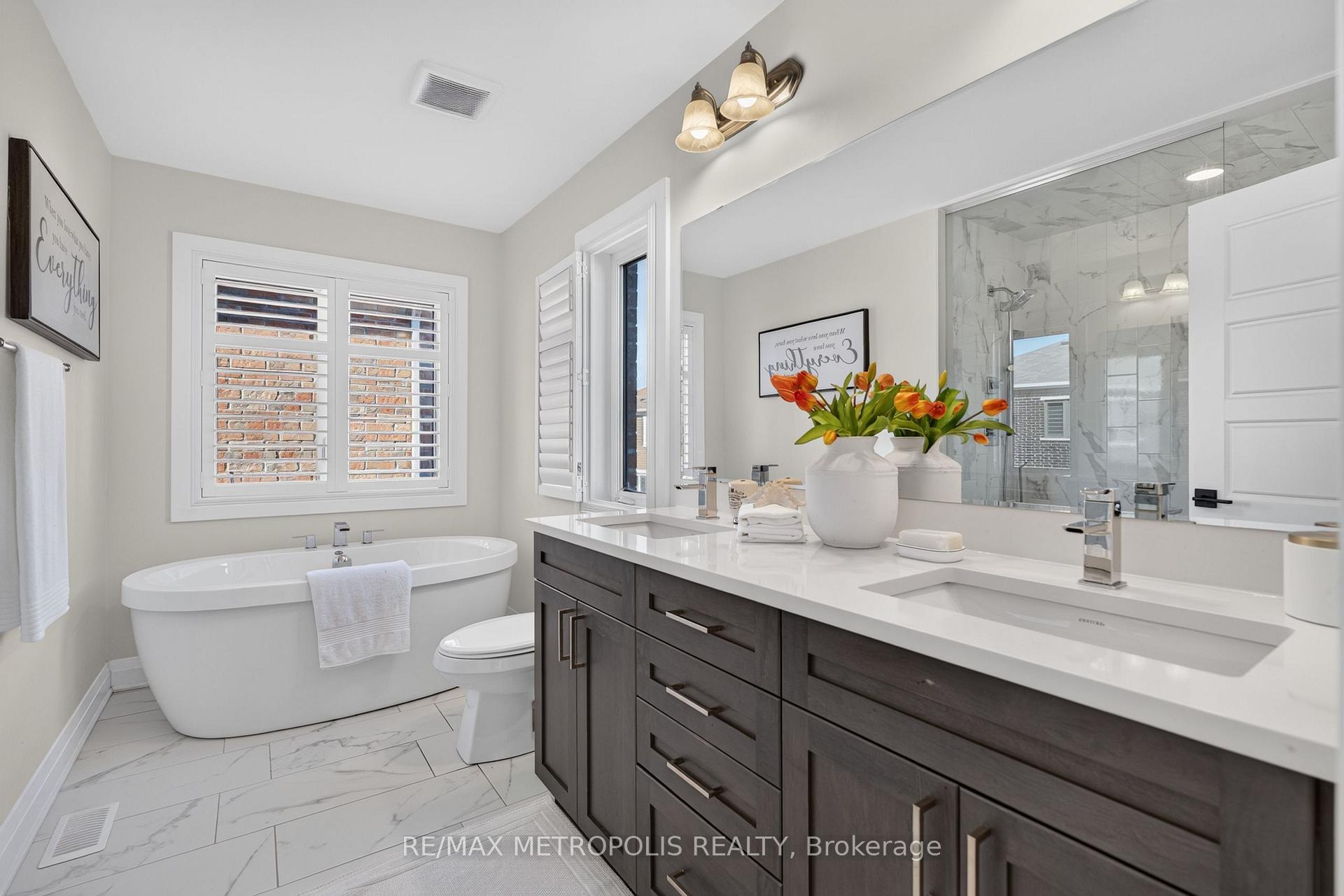 Photo 13 of 32 Lockyer Drive, Whitby, Rural Whitby — HOMEH