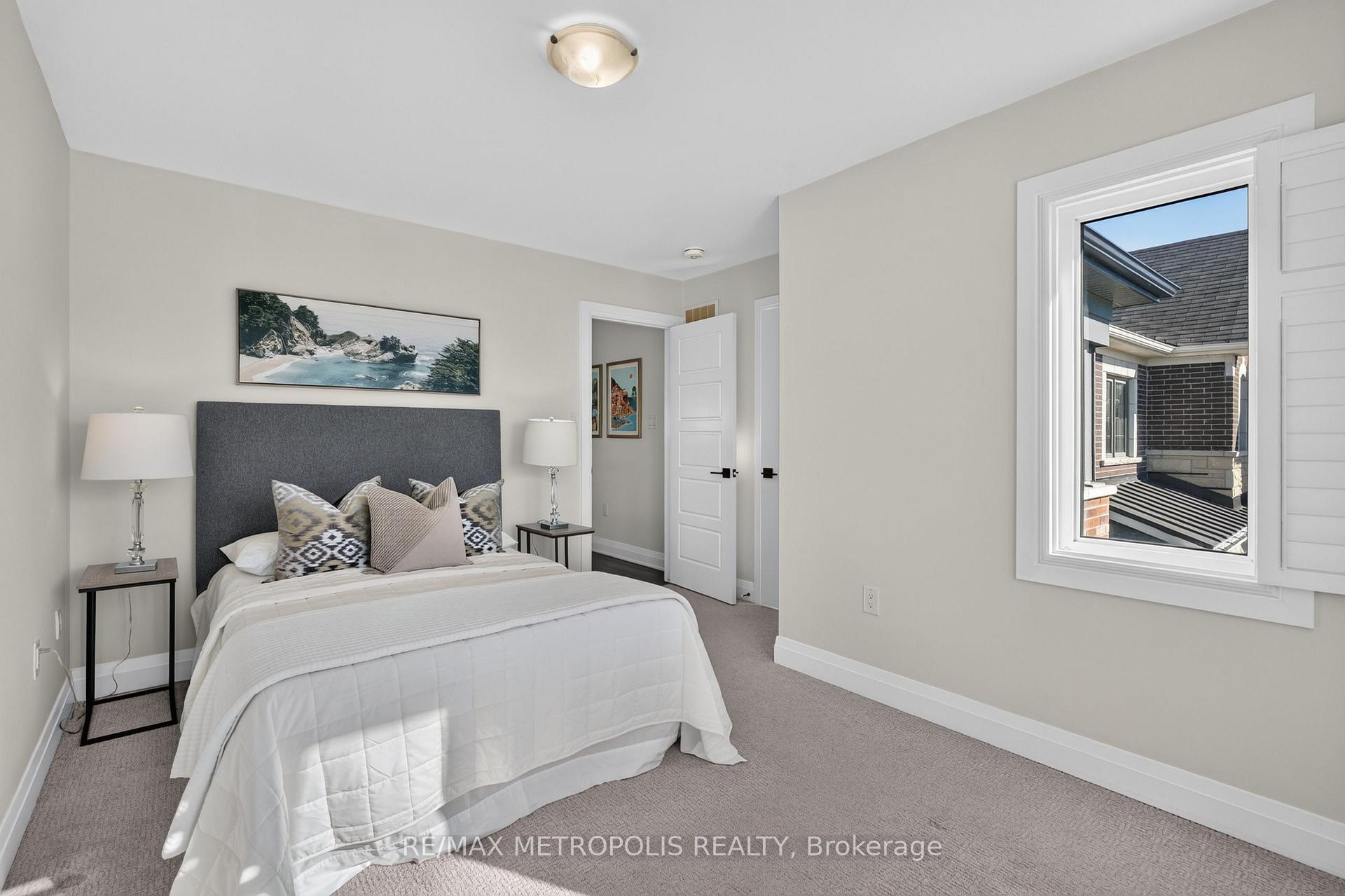 Photo 17 of 32 Lockyer Drive, Whitby, Rural Whitby — HOMEH