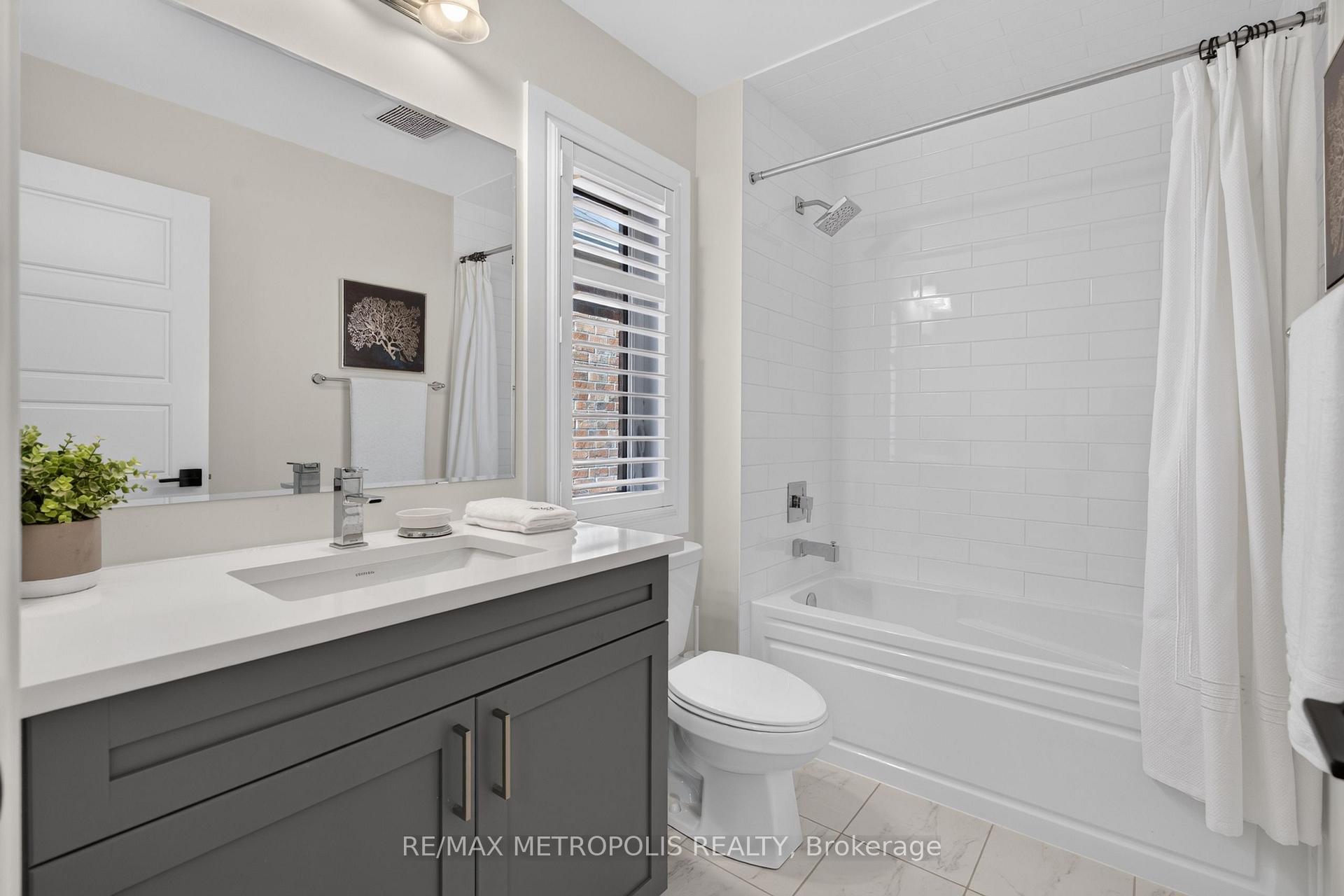Photo 19 of 32 Lockyer Drive, Whitby, Rural Whitby — HOMEH