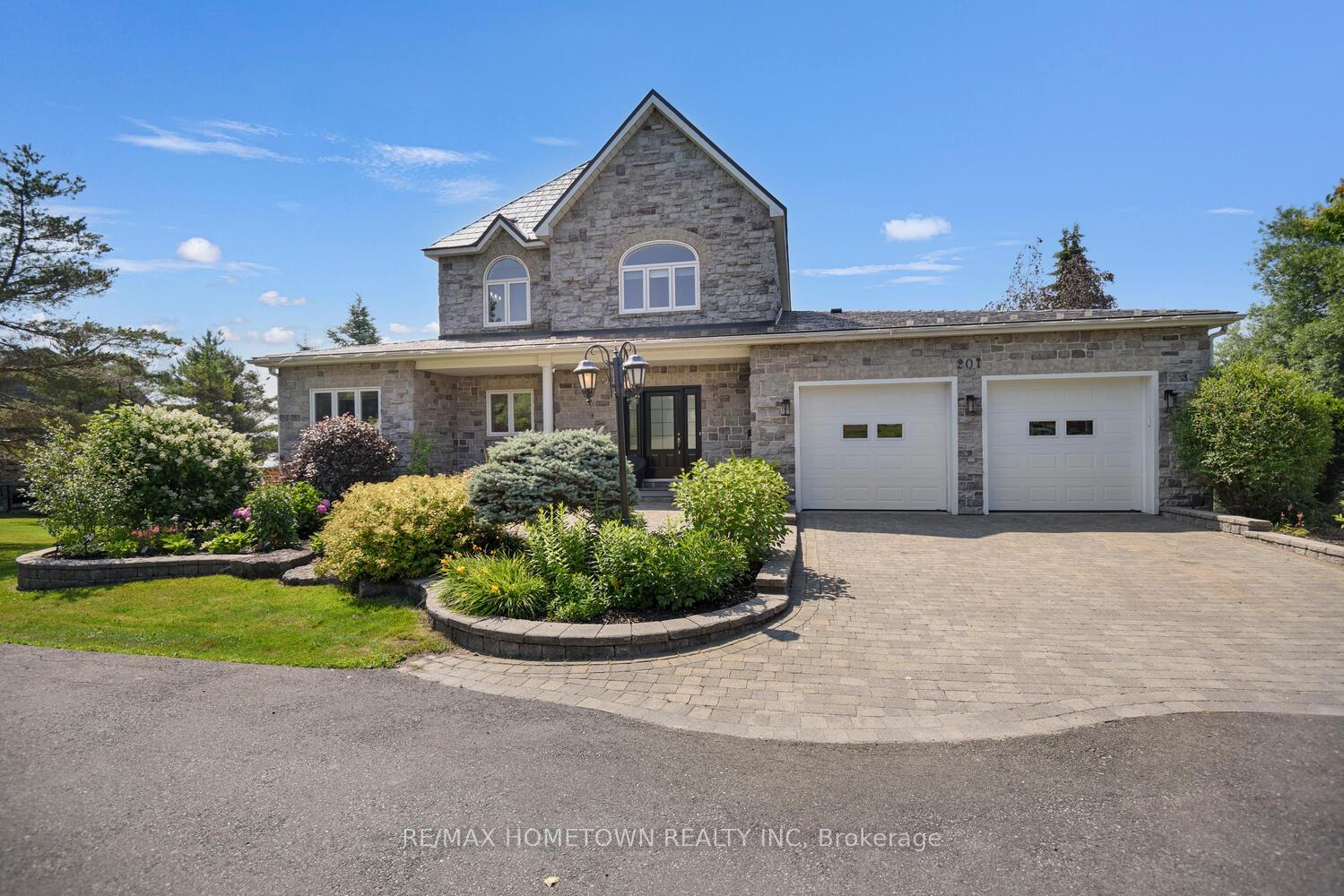 Photo 11 of 201 Empire Hanna Road E, Edwardsburgh/Cardinal, Edwardsburgh/Cardinal Twp — HOMEH