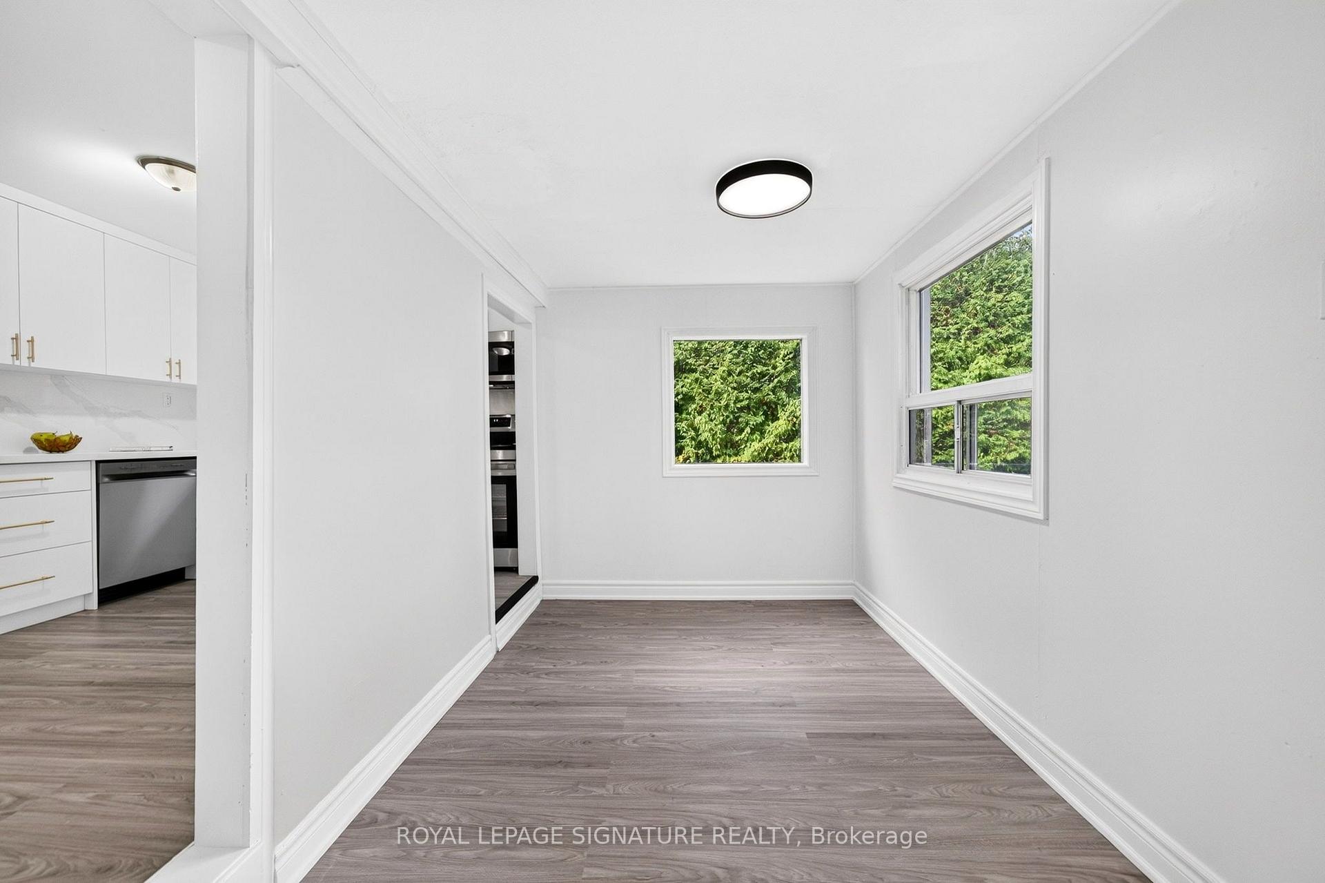 Photo 20 of 54 Farley Circle, Georgina, Historic Lakeshore Communities — HOMEH
