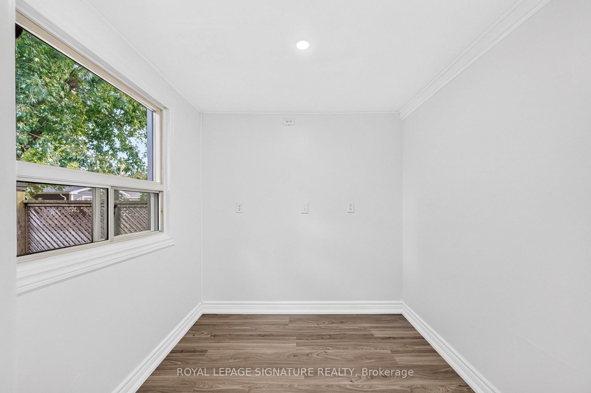 Photo 22 of 54 Farley Circle, Georgina, Historic Lakeshore Communities — HOMEH