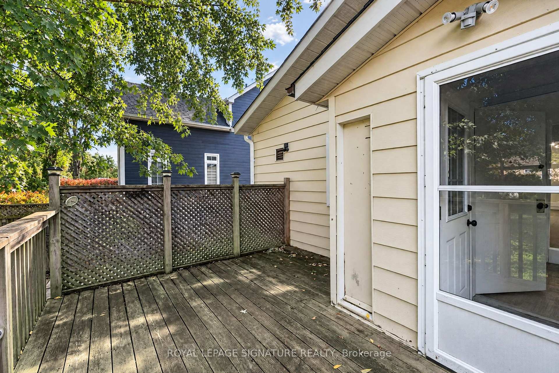 Photo 34 of 54 Farley Circle, Georgina, Historic Lakeshore Communities — HOMEH
