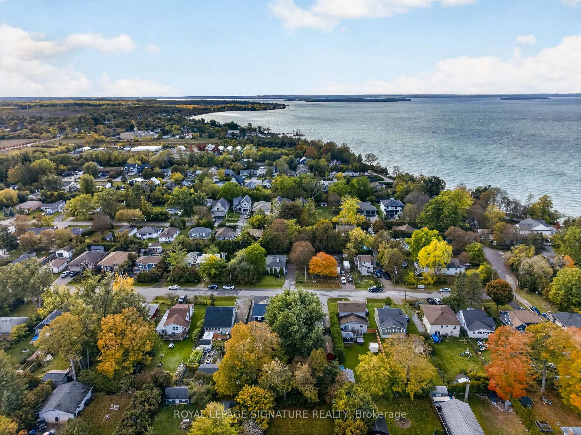 Photo 44 of 54 Farley Circle, Georgina, Historic Lakeshore Communities — HOMEH