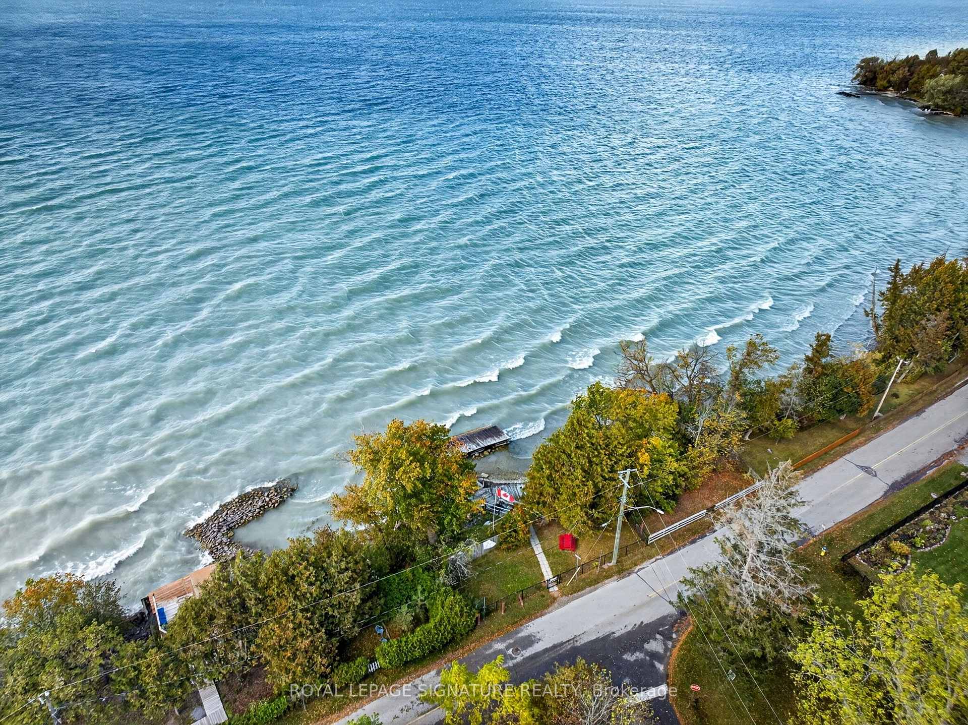 Photo 49 of 54 Farley Circle, Georgina, Historic Lakeshore Communities — HOMEH