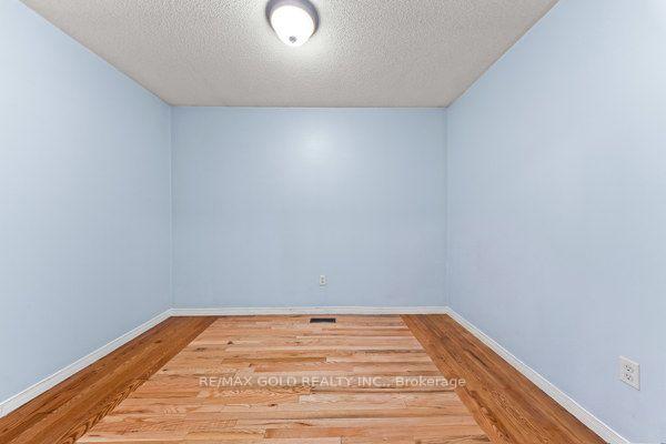 Photo 40 of 14 Beckenham Road, Brampton, Bram East — HOMEH
