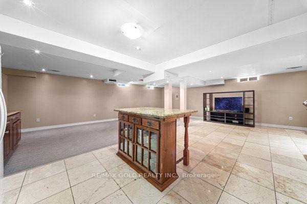Photo 46 of 14 Beckenham Road, Brampton, Bram East — HOMEH