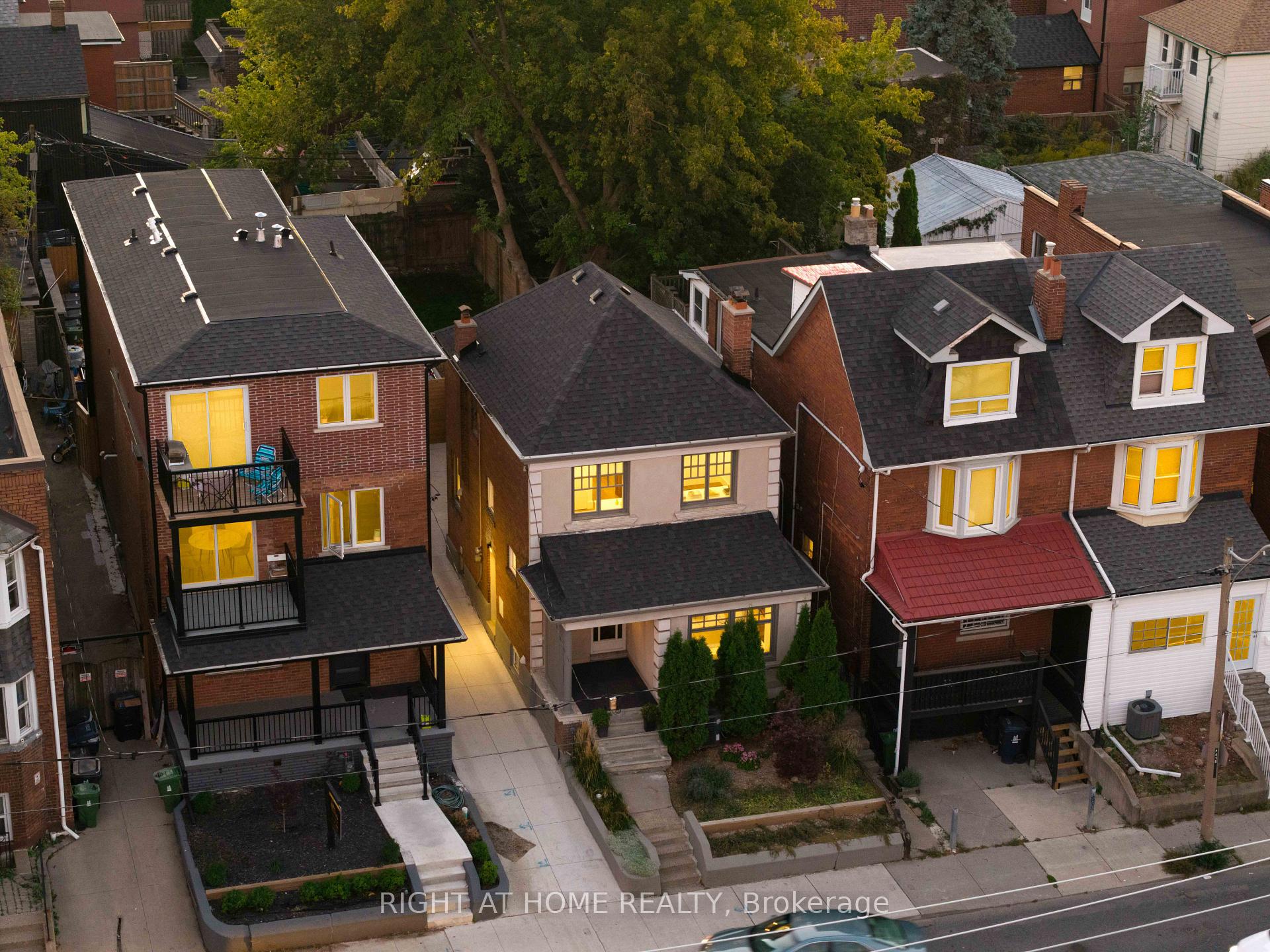 Photo 2 of 1642 Dufferin Street, Toronto, Corso Italia-Davenport — HOMEH