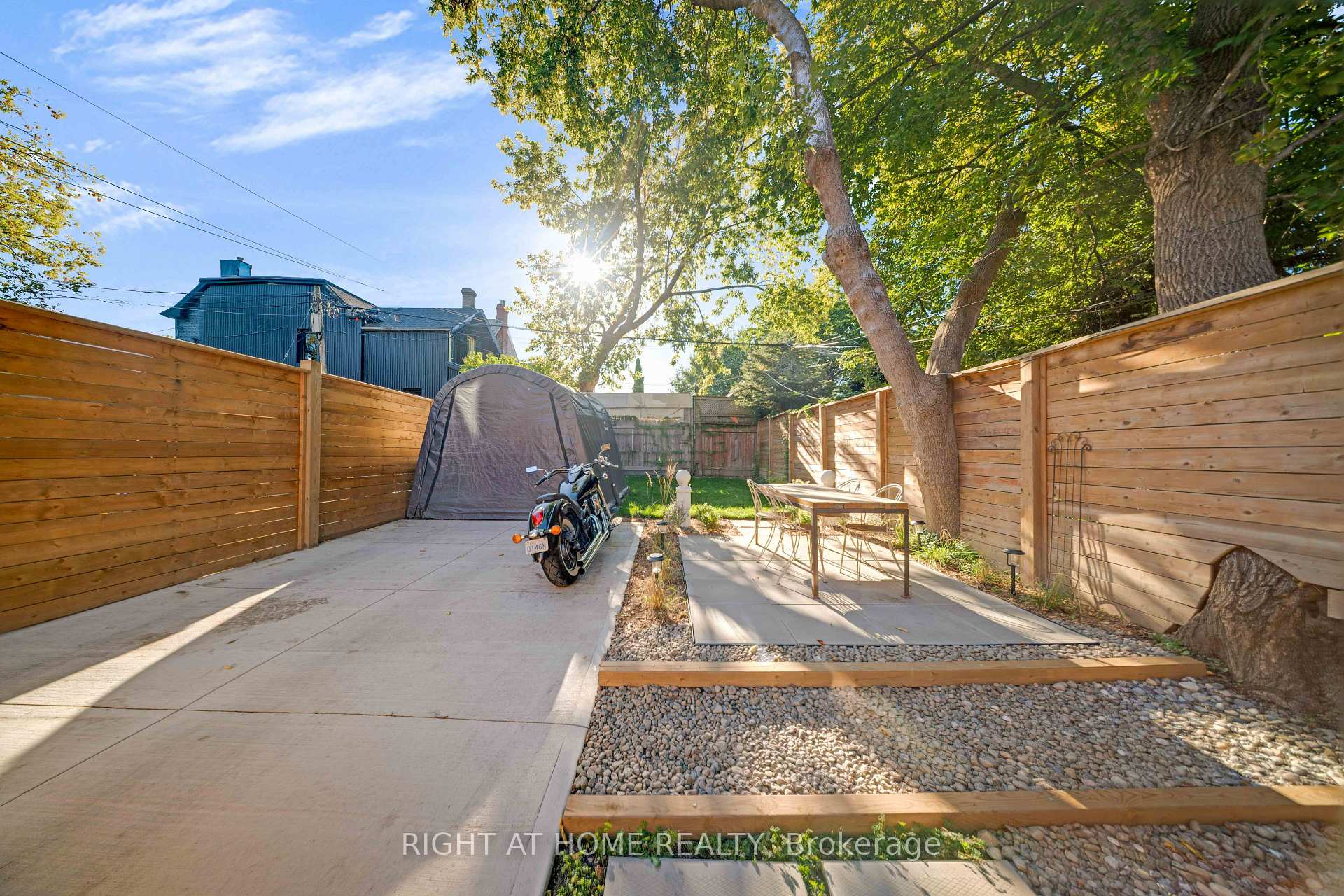 Photo 25 of 1642 Dufferin Street, Toronto, Corso Italia-Davenport — HOMEH
