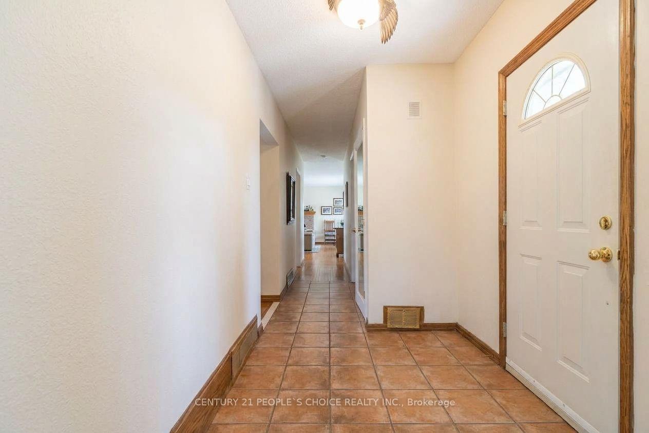Photo 4 of 228 Jeffcoat Drive, Etobicoke, West Humber-Clairville — HOMEH