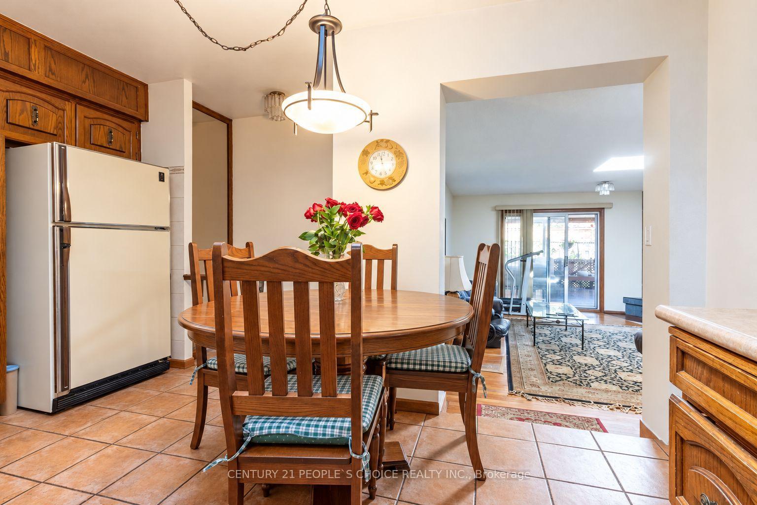 Photo 14 of 228 Jeffcoat Drive, Etobicoke, West Humber-Clairville — HOMEH