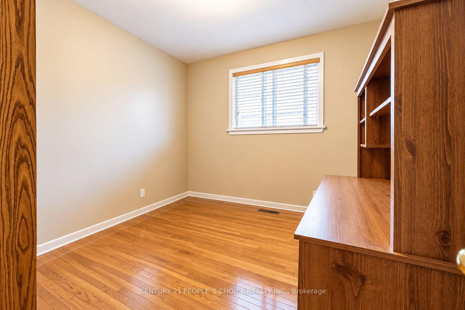 Photo 21 of 228 Jeffcoat Drive, Etobicoke, West Humber-Clairville — HOMEH
