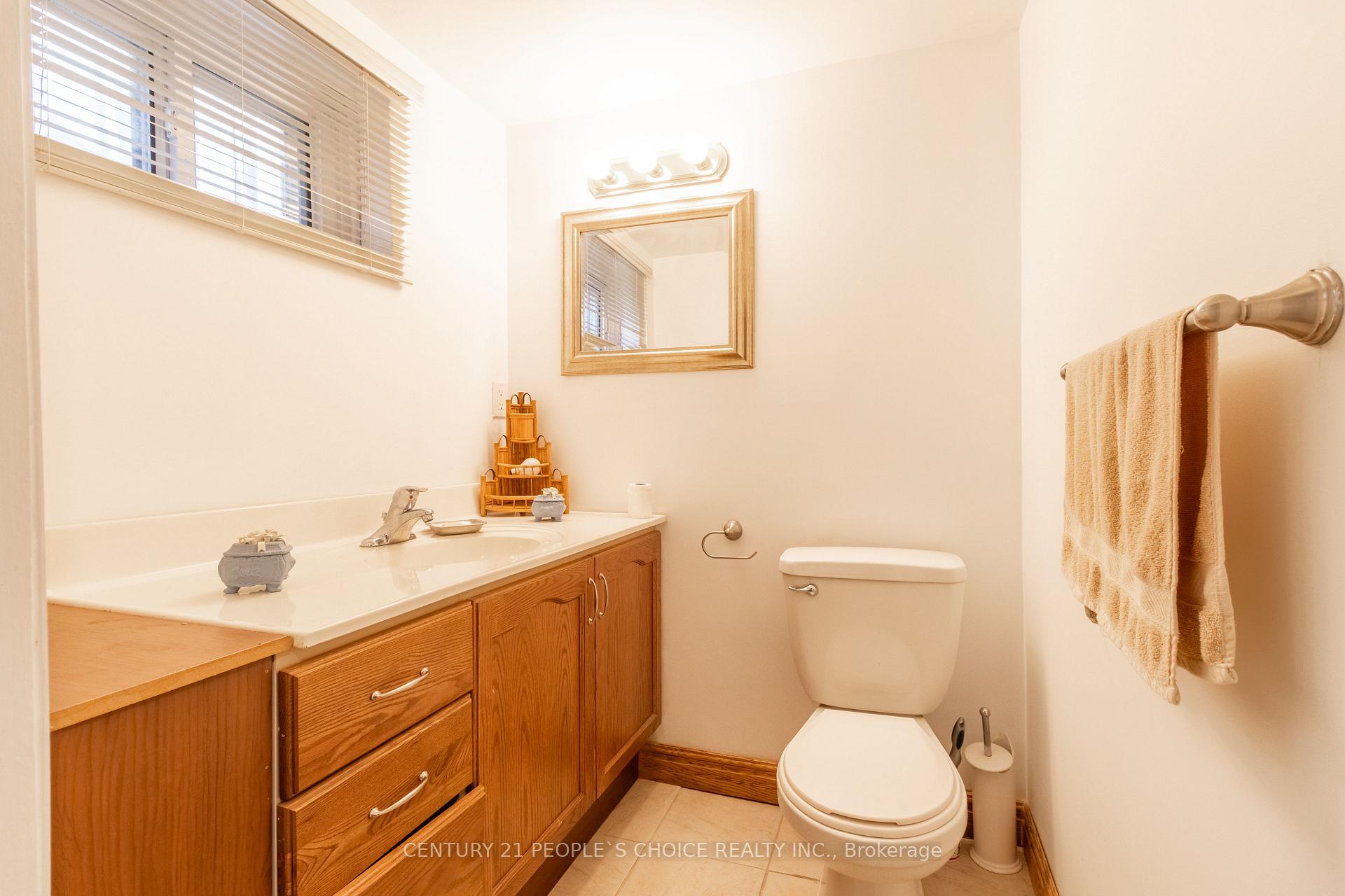 Photo 27 of 228 Jeffcoat Drive, Etobicoke, West Humber-Clairville — HOMEH