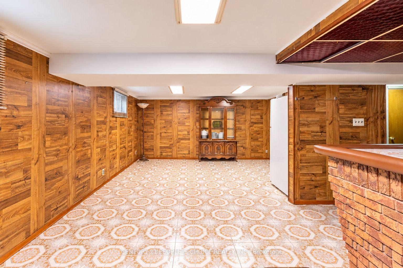 Photo 30 of 228 Jeffcoat Drive, Etobicoke, West Humber-Clairville — HOMEH