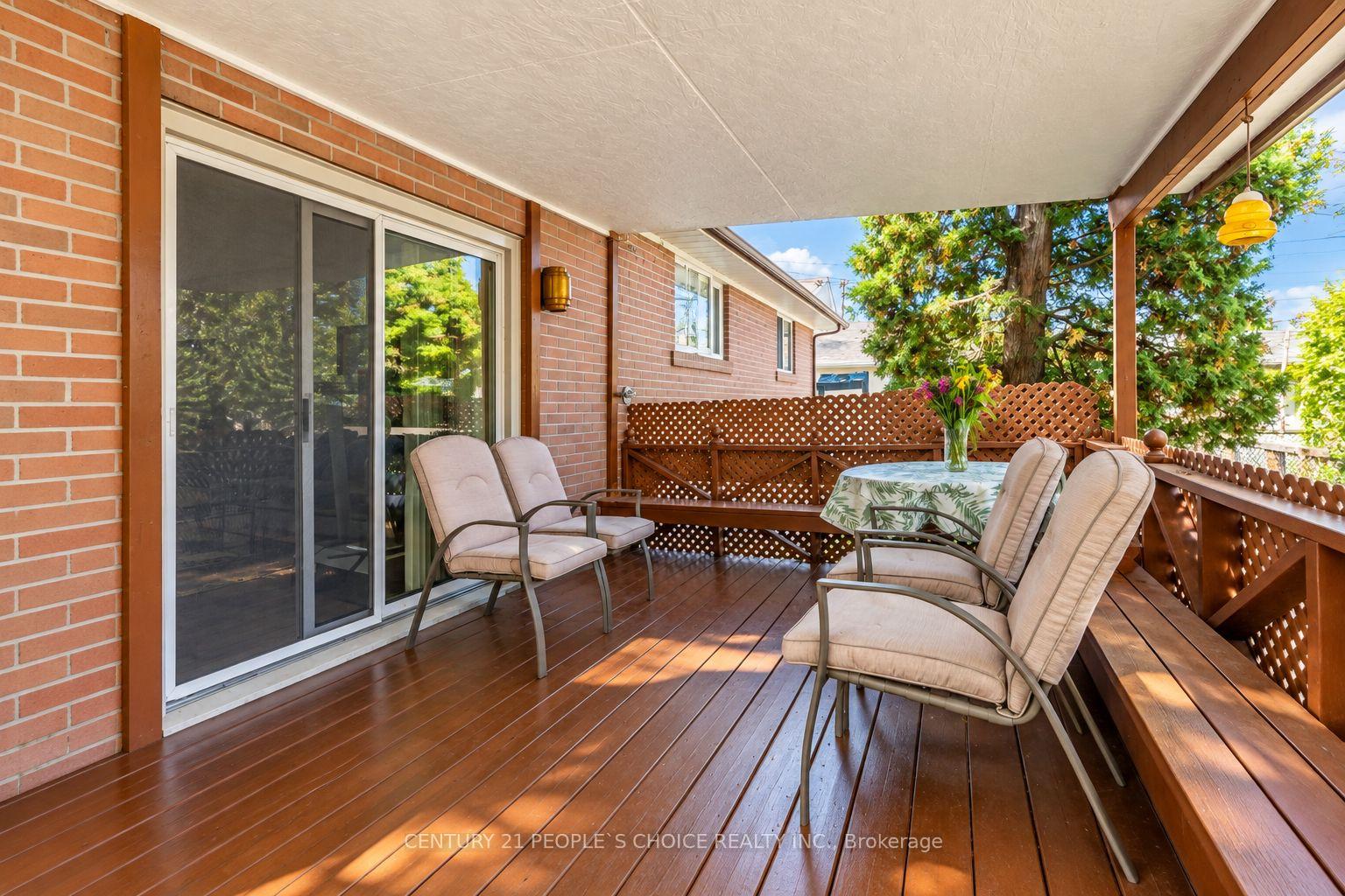Photo 33 of 228 Jeffcoat Drive, Etobicoke, West Humber-Clairville — HOMEH