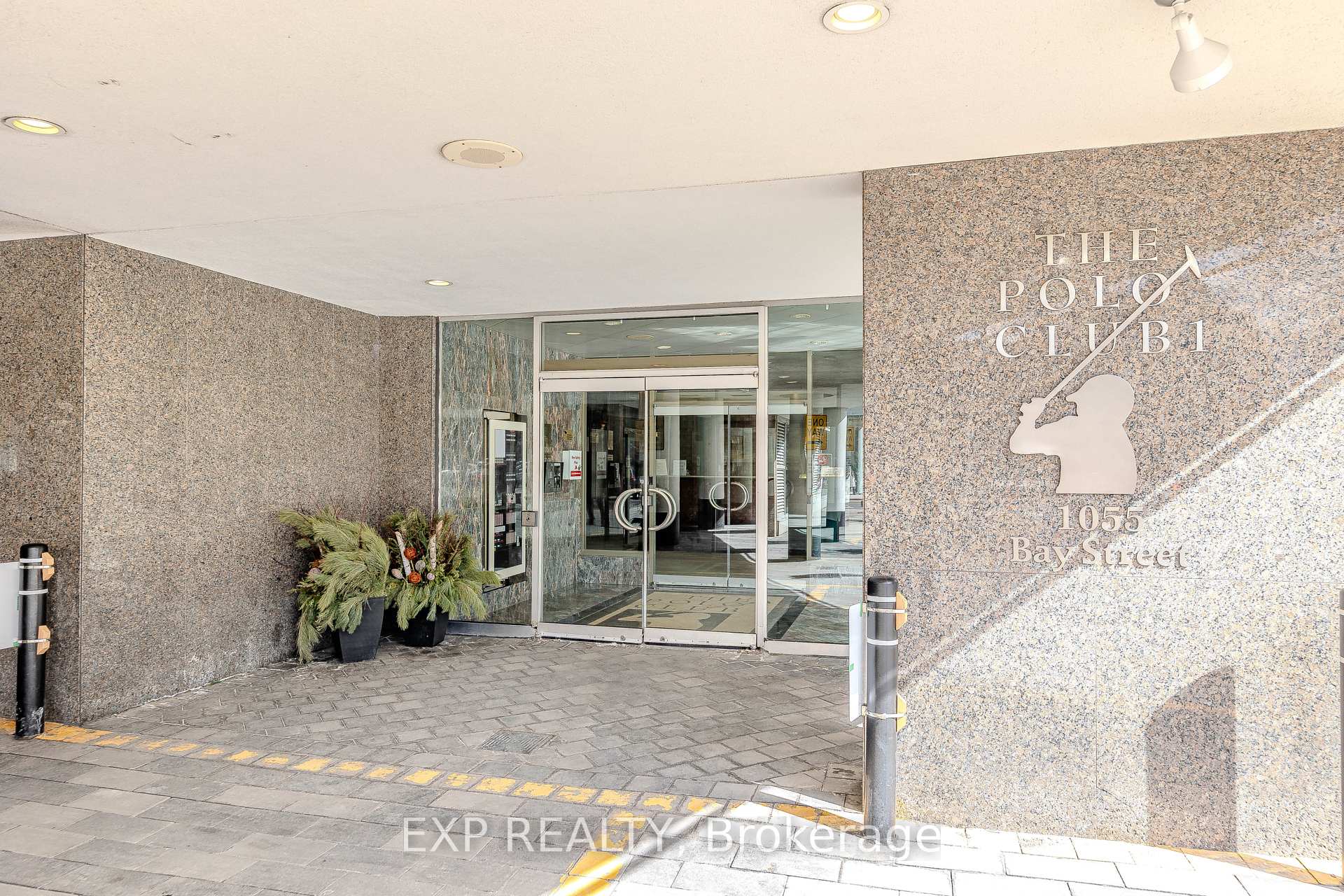 Photo 2 of Unit 1515, 1055 Bay Street, Toronto, Bay Street Corridor — HOMEH
