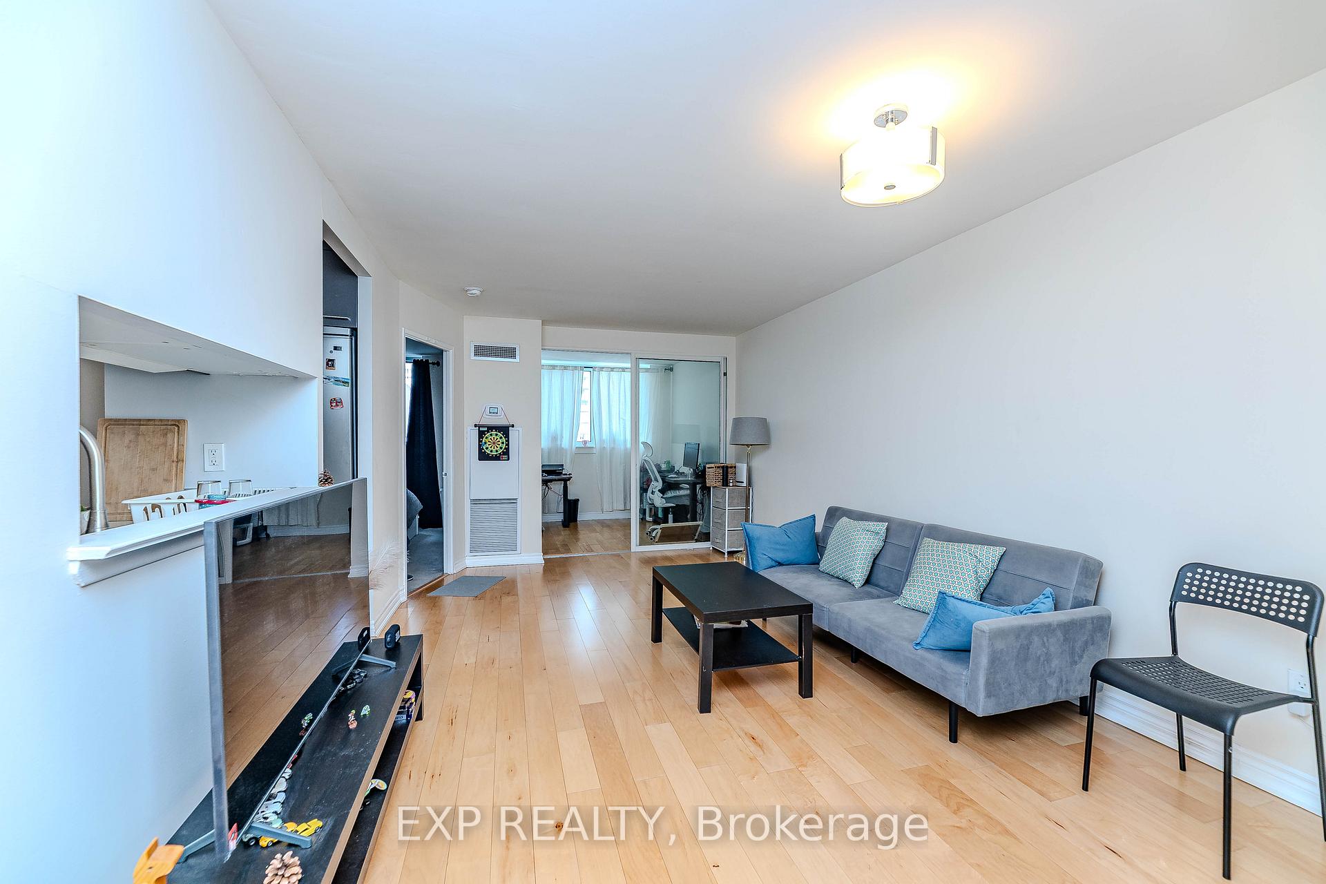 Photo 3 of Unit 1515, 1055 Bay Street, Toronto, Bay Street Corridor — HOMEH