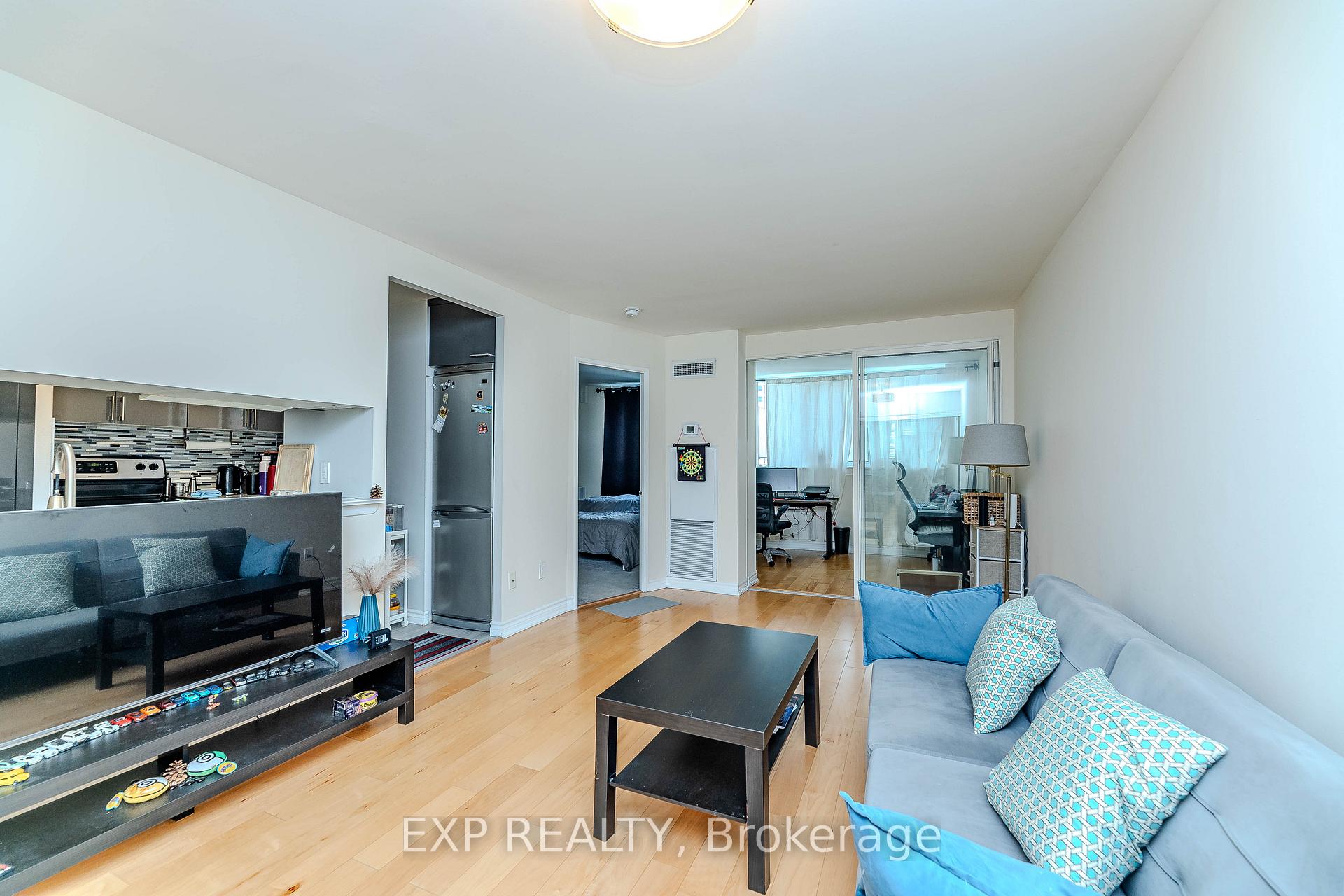 Photo 4 of Unit 1515, 1055 Bay Street, Toronto, Bay Street Corridor — HOMEH