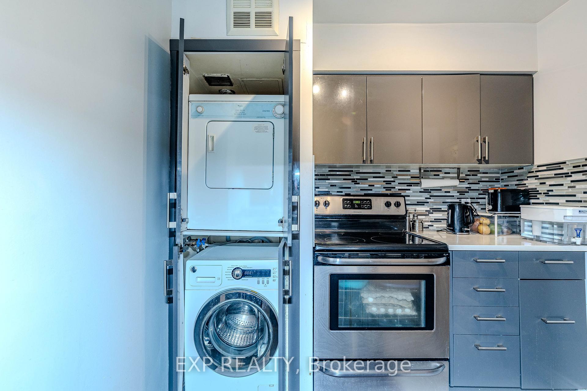 Photo 13 of Unit 1515, 1055 Bay Street, Toronto, Bay Street Corridor — HOMEH