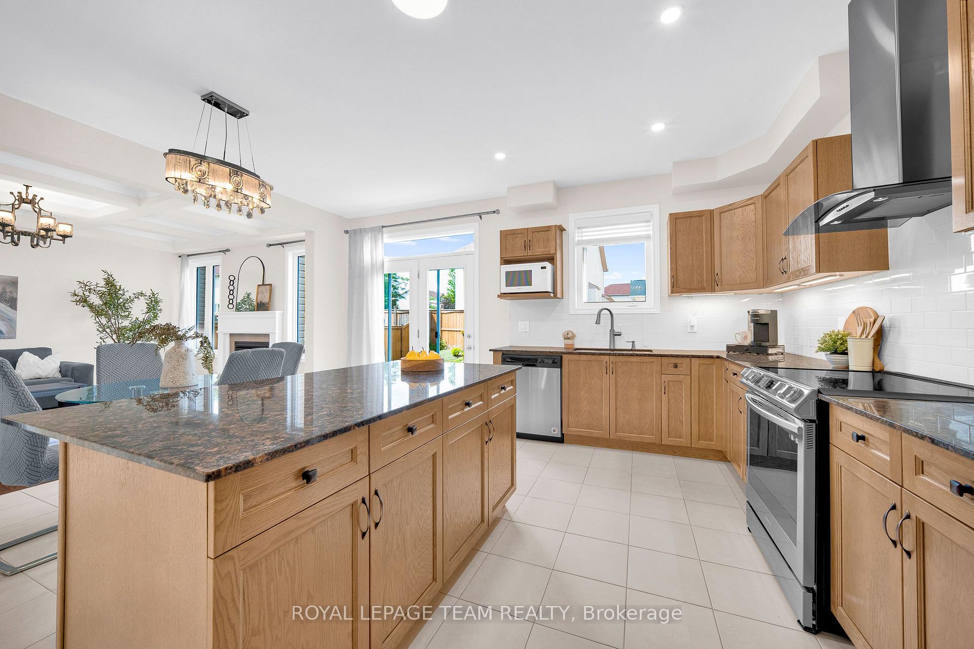 Photo 13 of 607 Parade Drive, Ottawa, Stittsville (South) — HOMEH