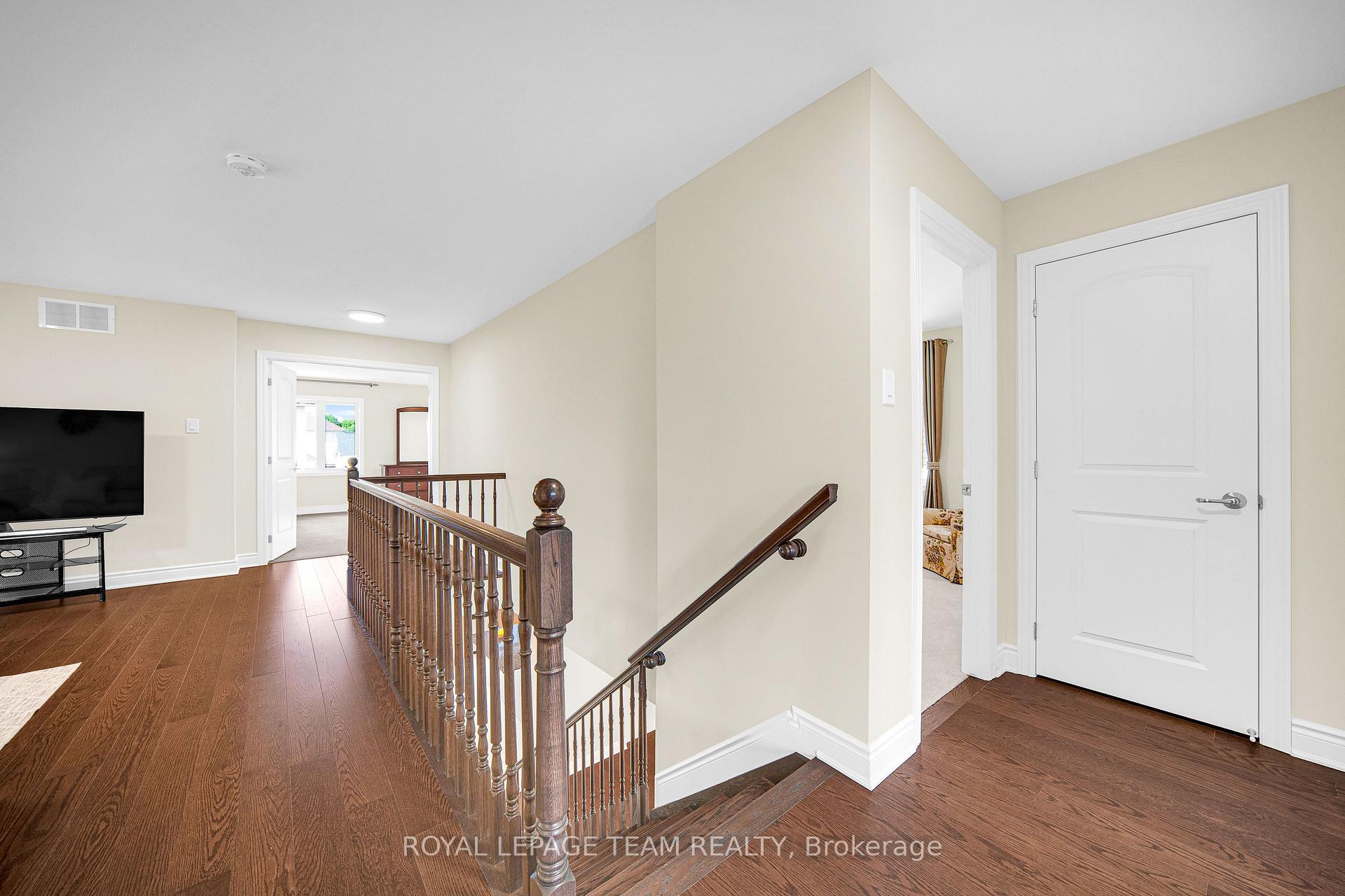 Photo 24 of 607 Parade Drive, Ottawa, Stittsville (South) — HOMEH