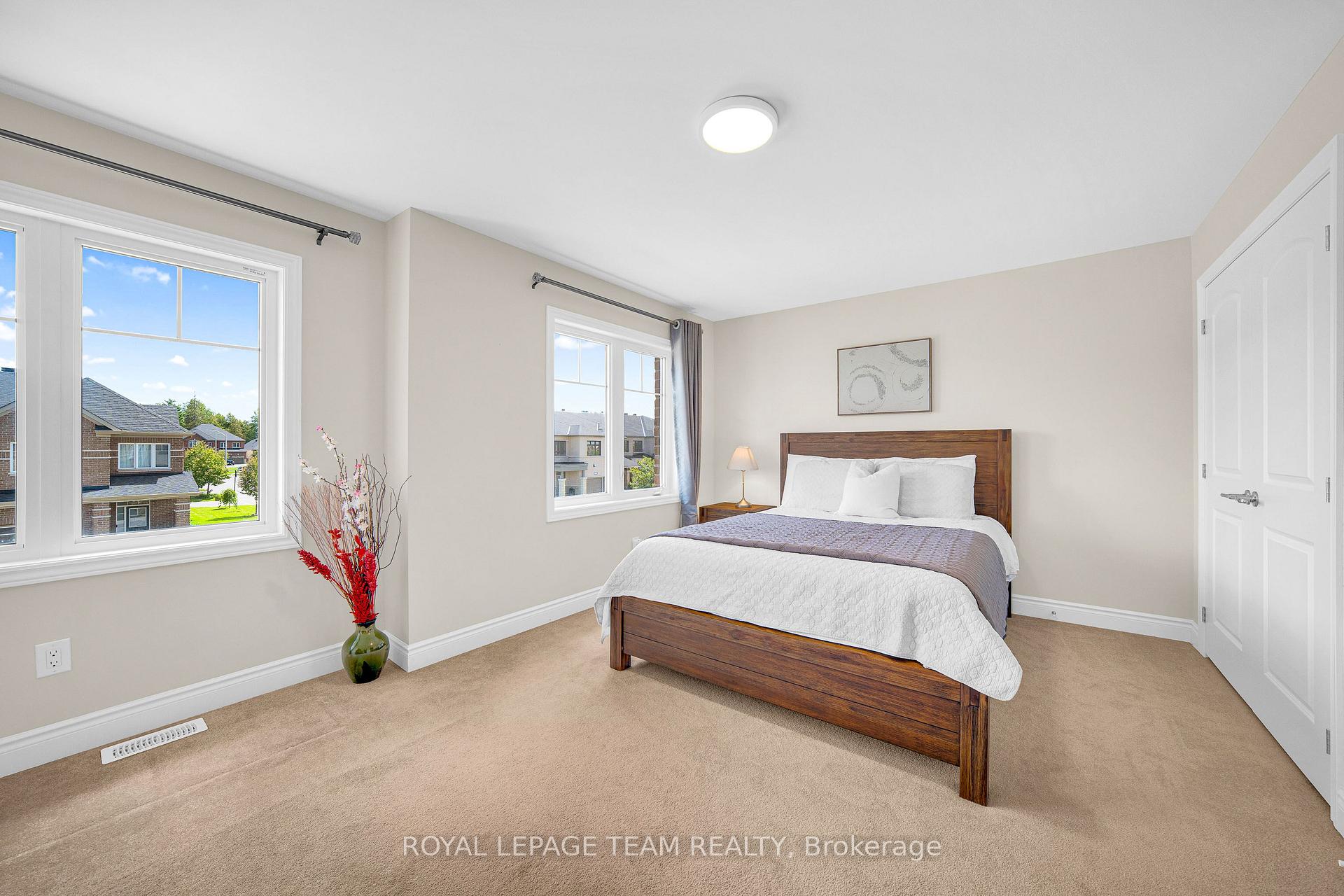Photo 31 of 607 Parade Drive, Ottawa, Stittsville (South) — HOMEH