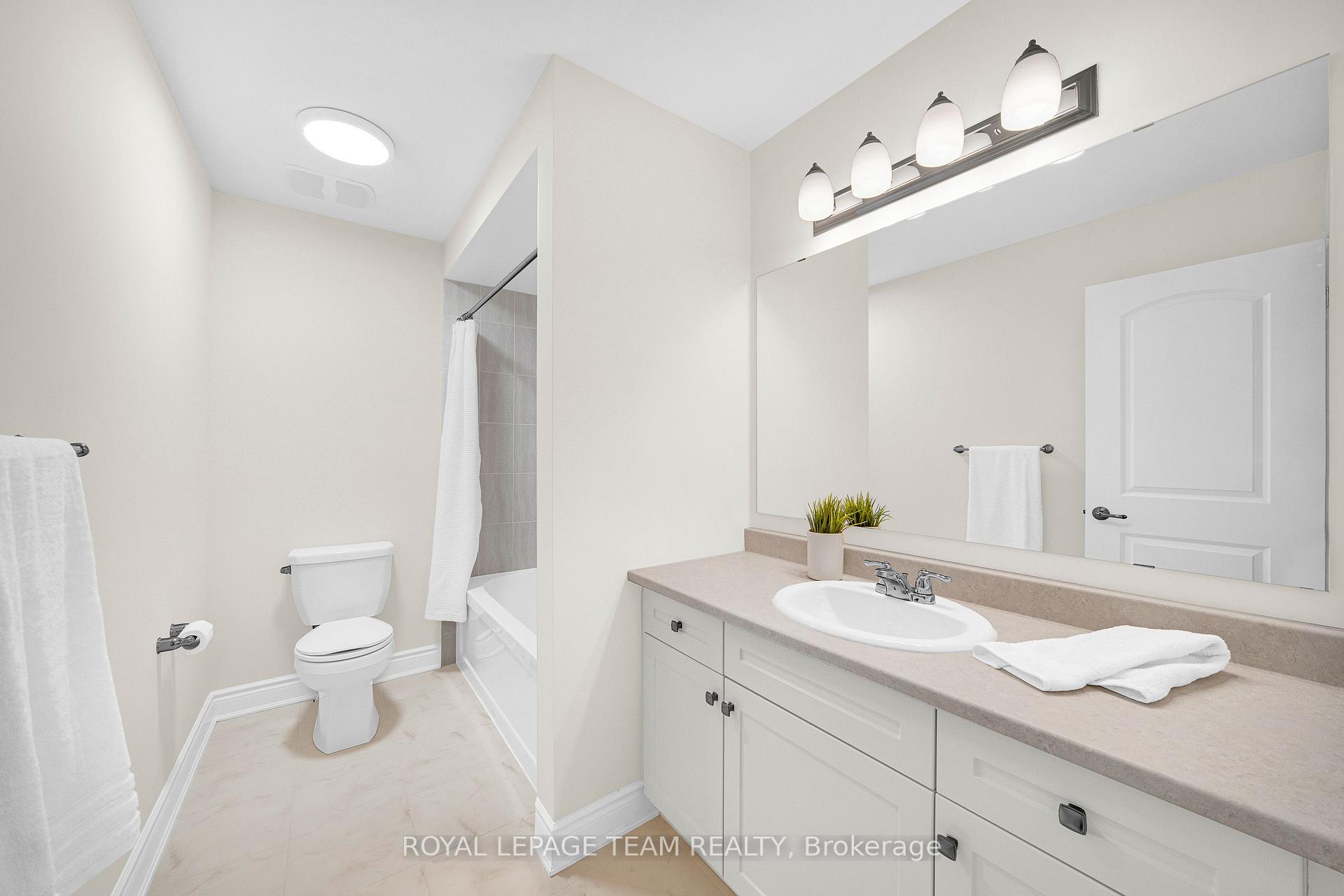 Photo 38 of 607 Parade Drive, Ottawa, Stittsville (South) — HOMEH