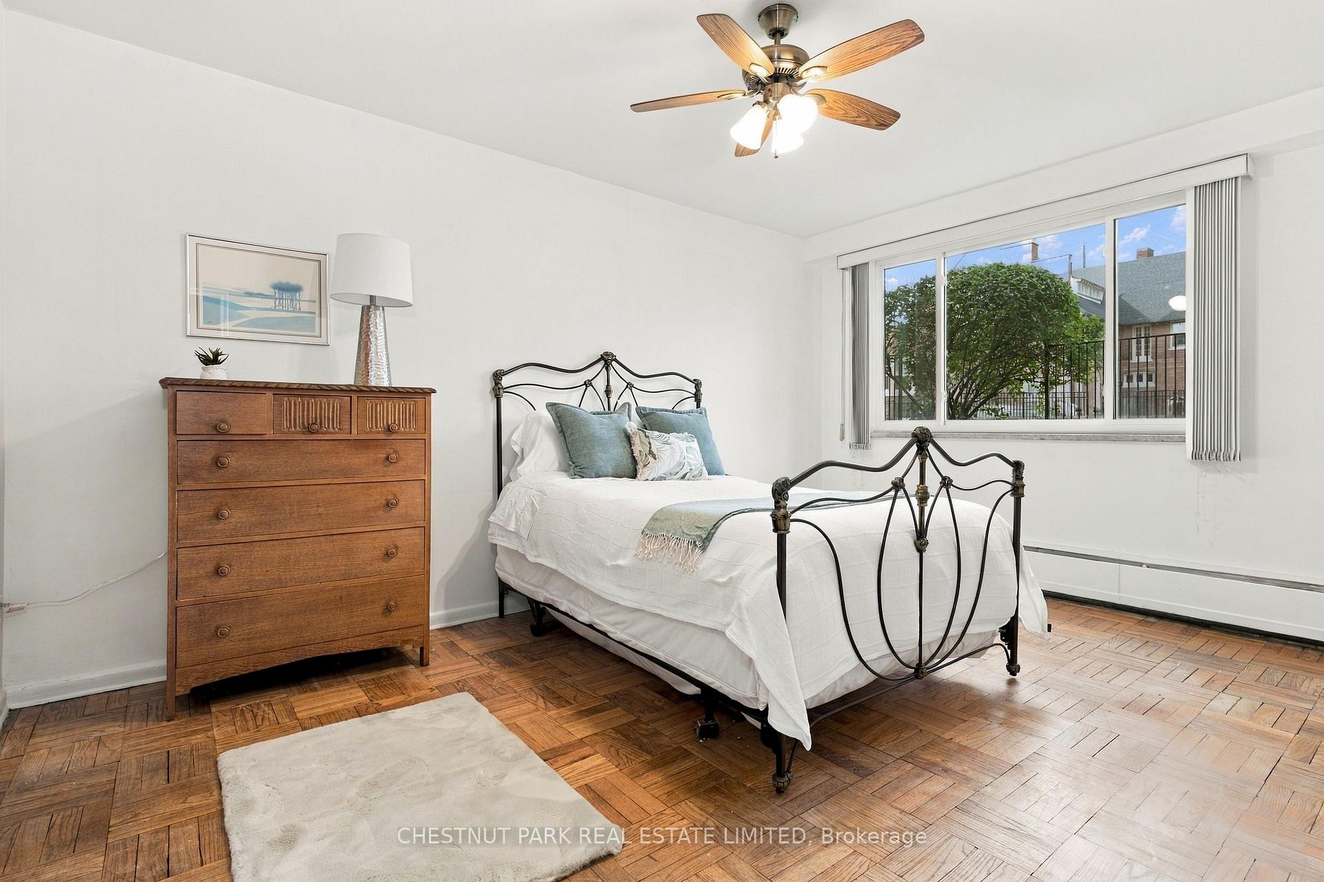 Photo 10 of 158 Crescent Road, Toronto, Rosedale-Moore Park — HOMEH