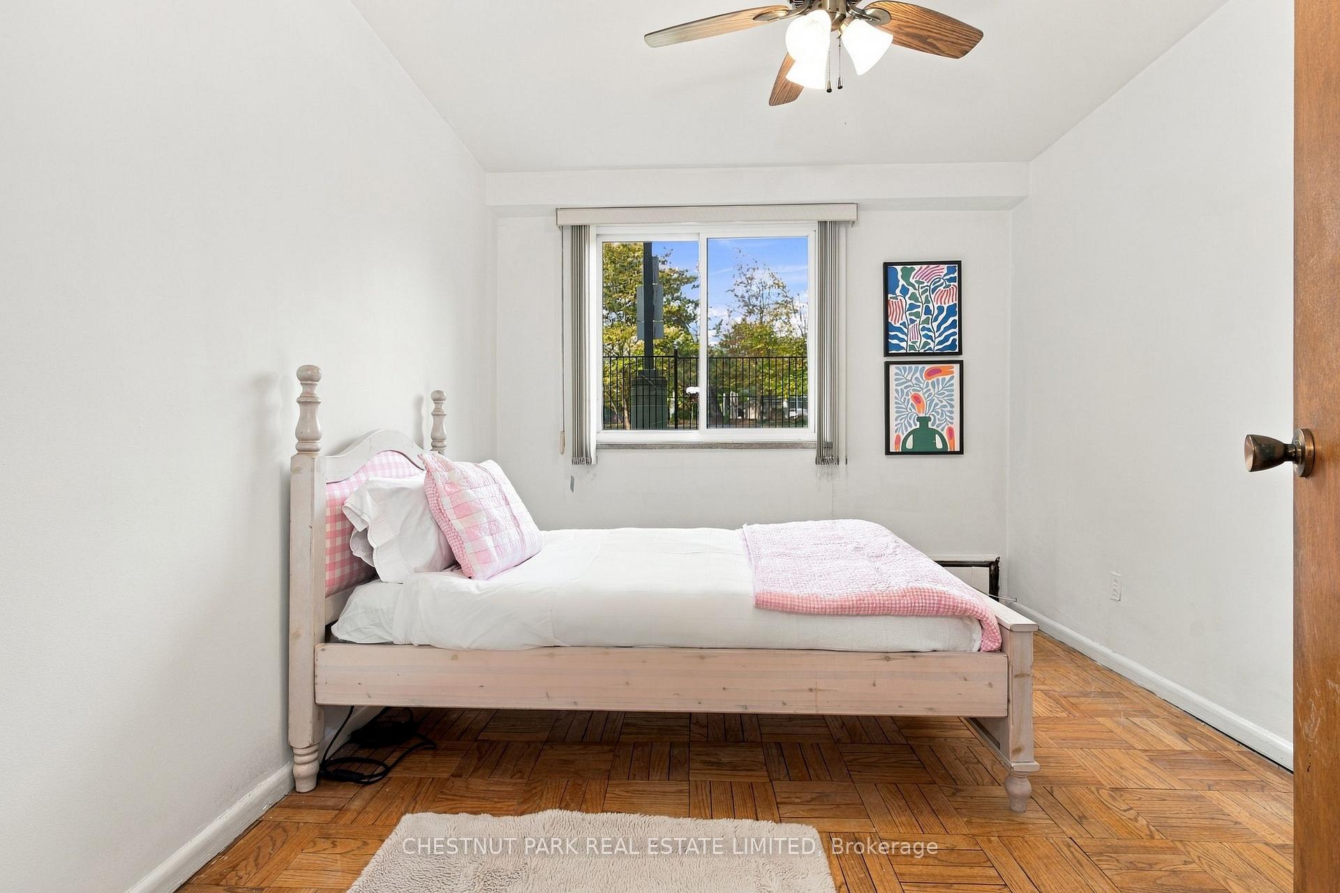 Photo 13 of 158 Crescent Road, Toronto, Rosedale-Moore Park — HOMEH