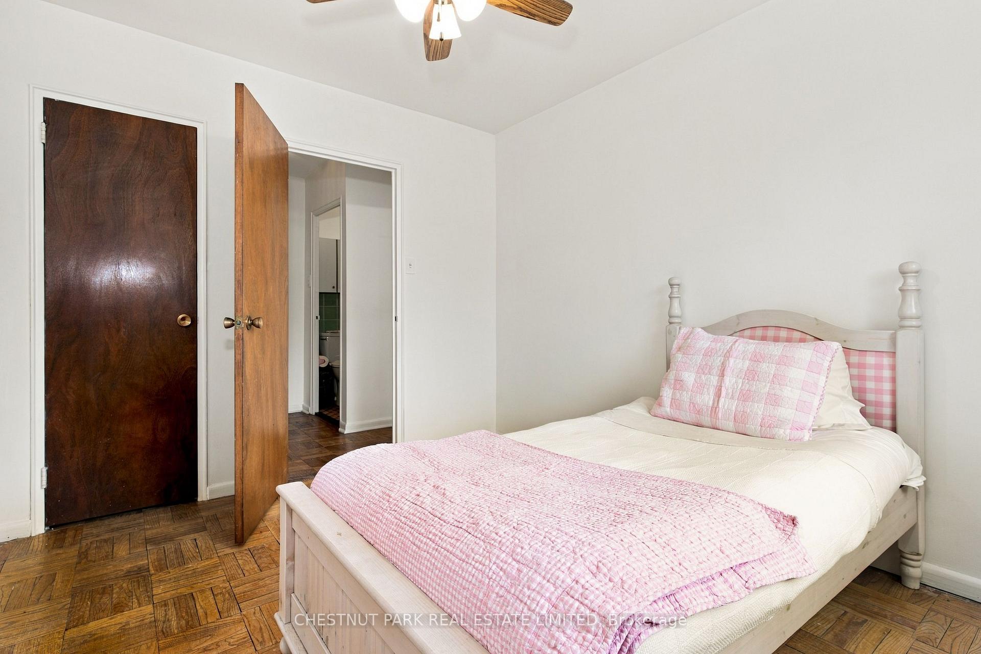 Photo 14 of 158 Crescent Road, Toronto, Rosedale-Moore Park — HOMEH