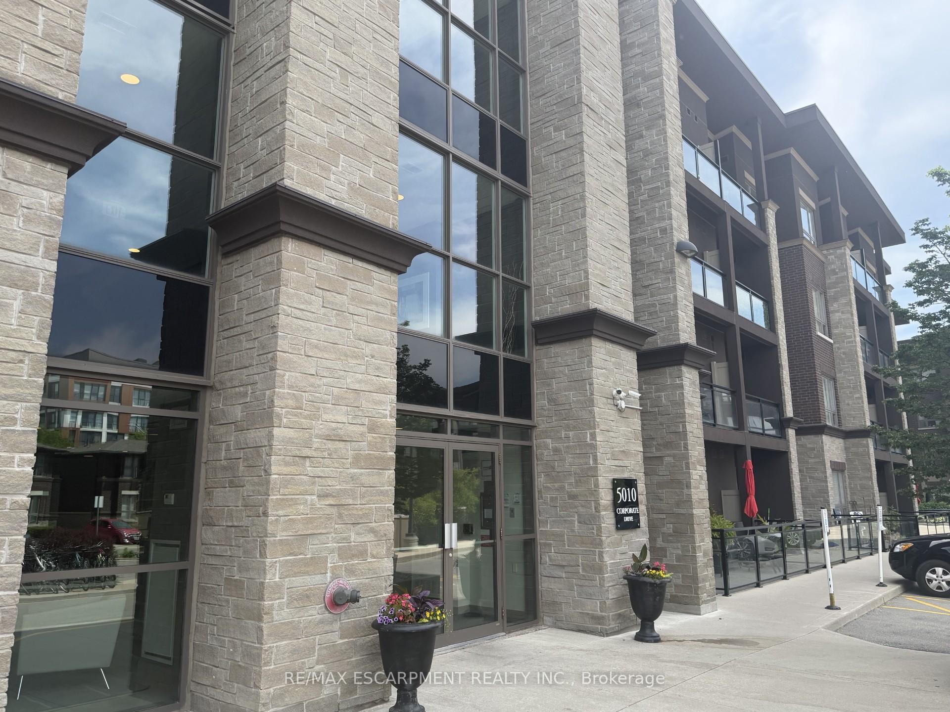 Photo 3 of Unit 408, 5010 Corporate Drive, Burlington, Uptown — HOMEH