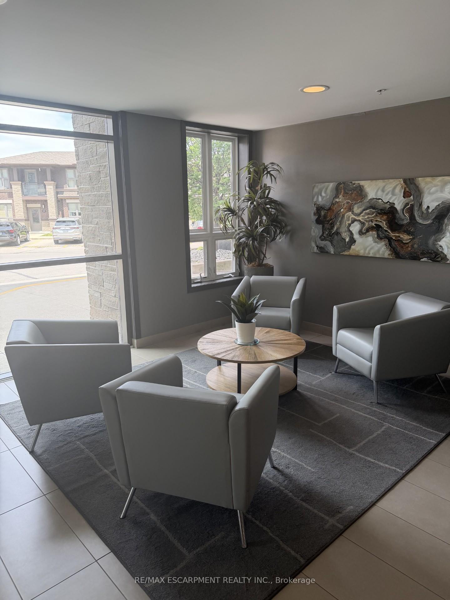 Photo 4 of Unit 408, 5010 Corporate Drive, Burlington, Uptown — HOMEH