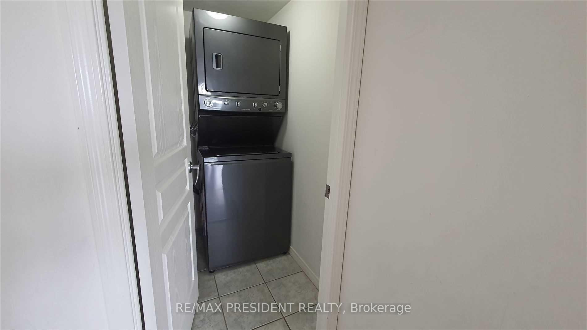 Photo 11 of Unit 501, 300 Ray Lawson Boulevard, Brampton, Fletcher's Creek South — HOMEH