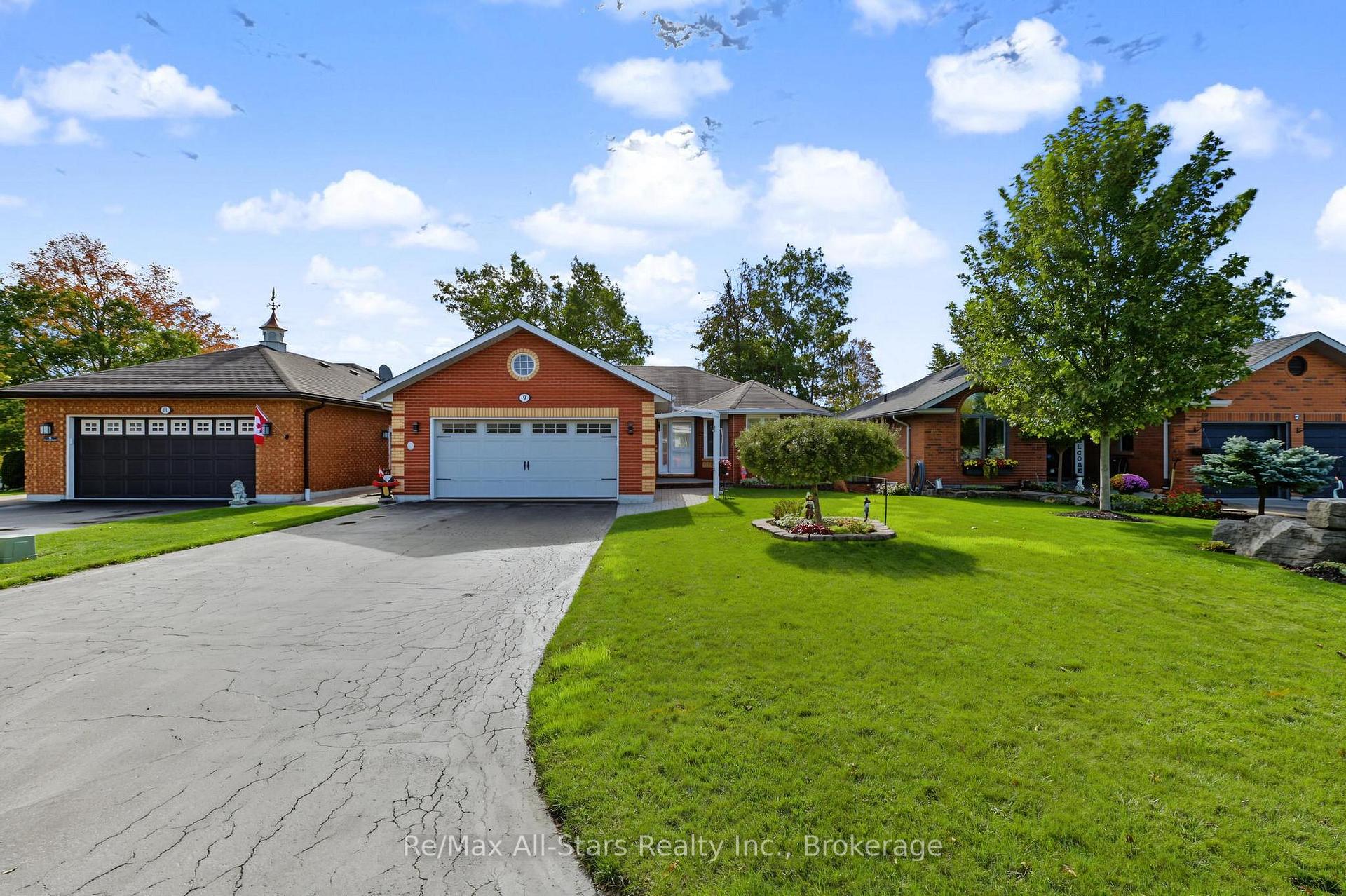 Photo of 9 Hillview Drive