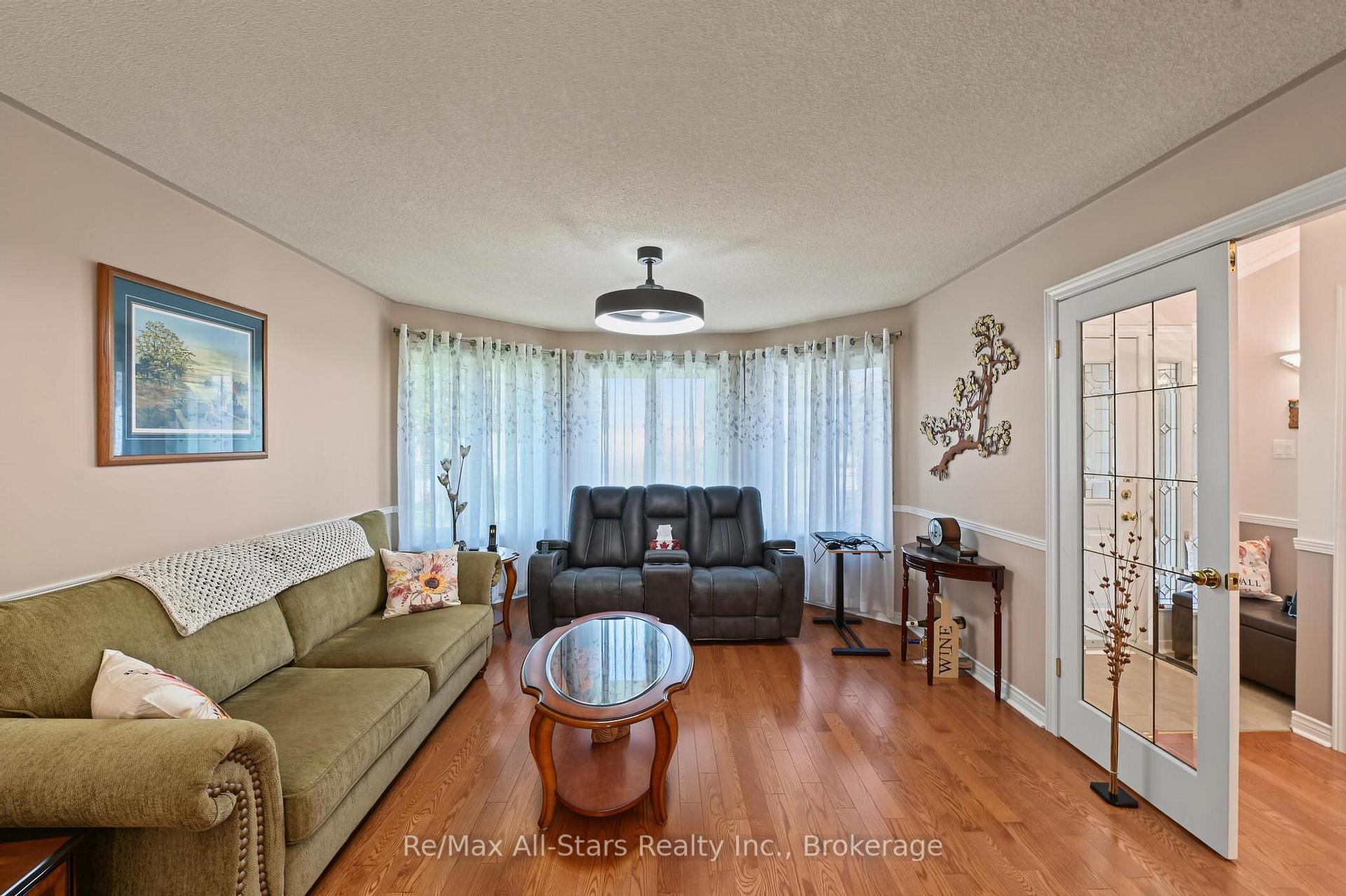 Photo 9 of 9 Hillview Drive, Kawartha Lakes, Bobcaygeon — HOMEH