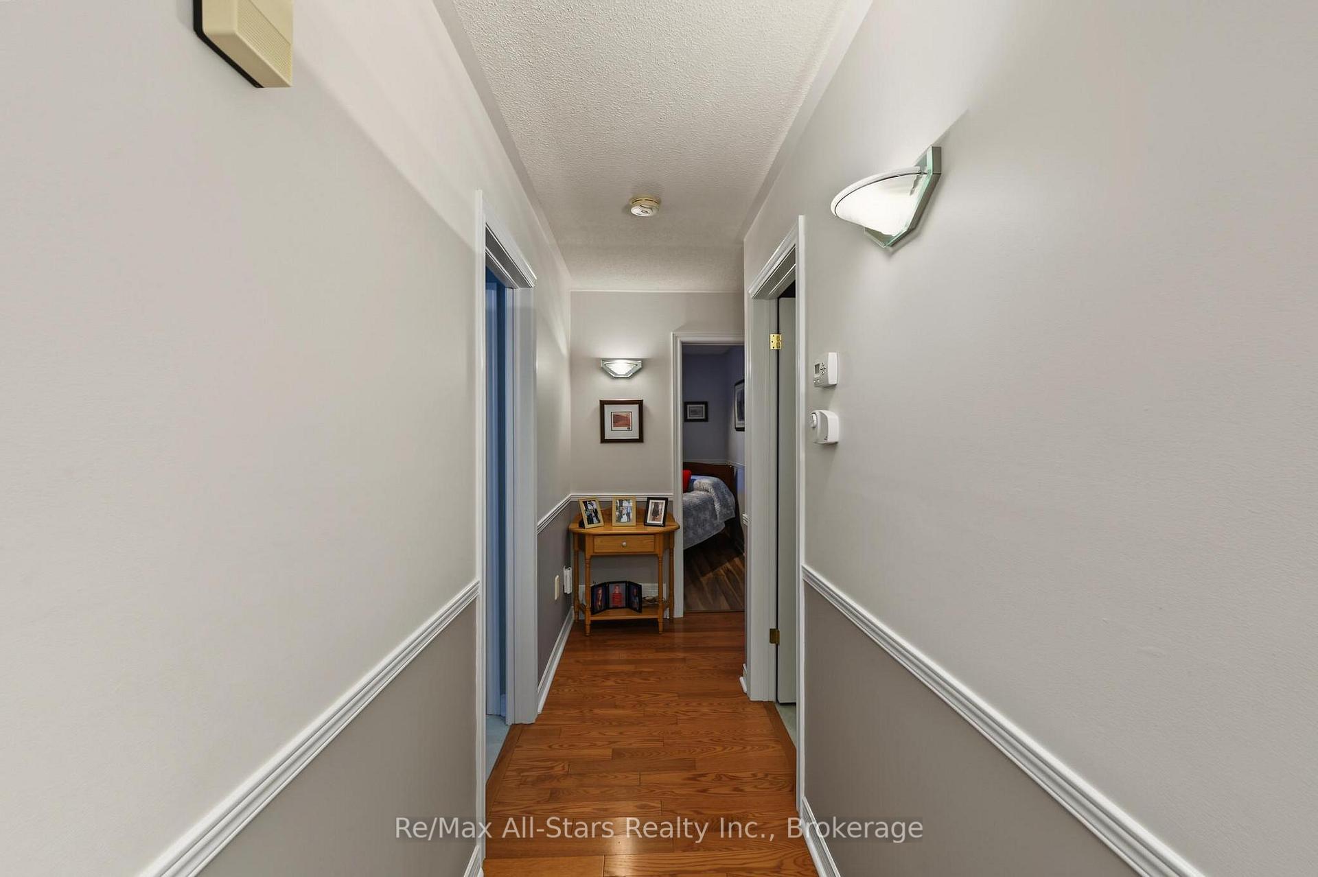 Photo 12 of 9 Hillview Drive, Kawartha Lakes, Bobcaygeon — HOMEH