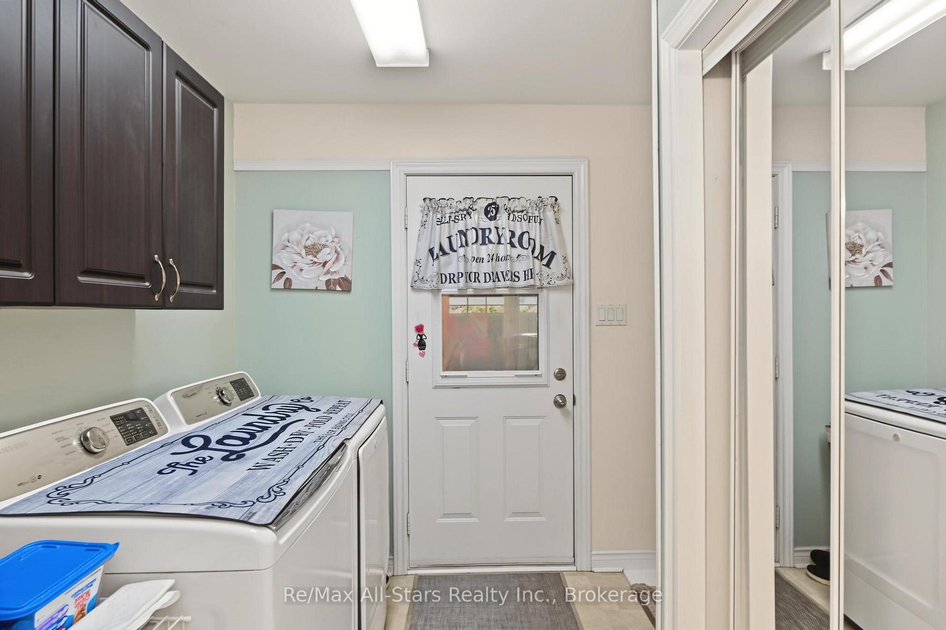 Photo 19 of 9 Hillview Drive, Kawartha Lakes, Bobcaygeon — HOMEH