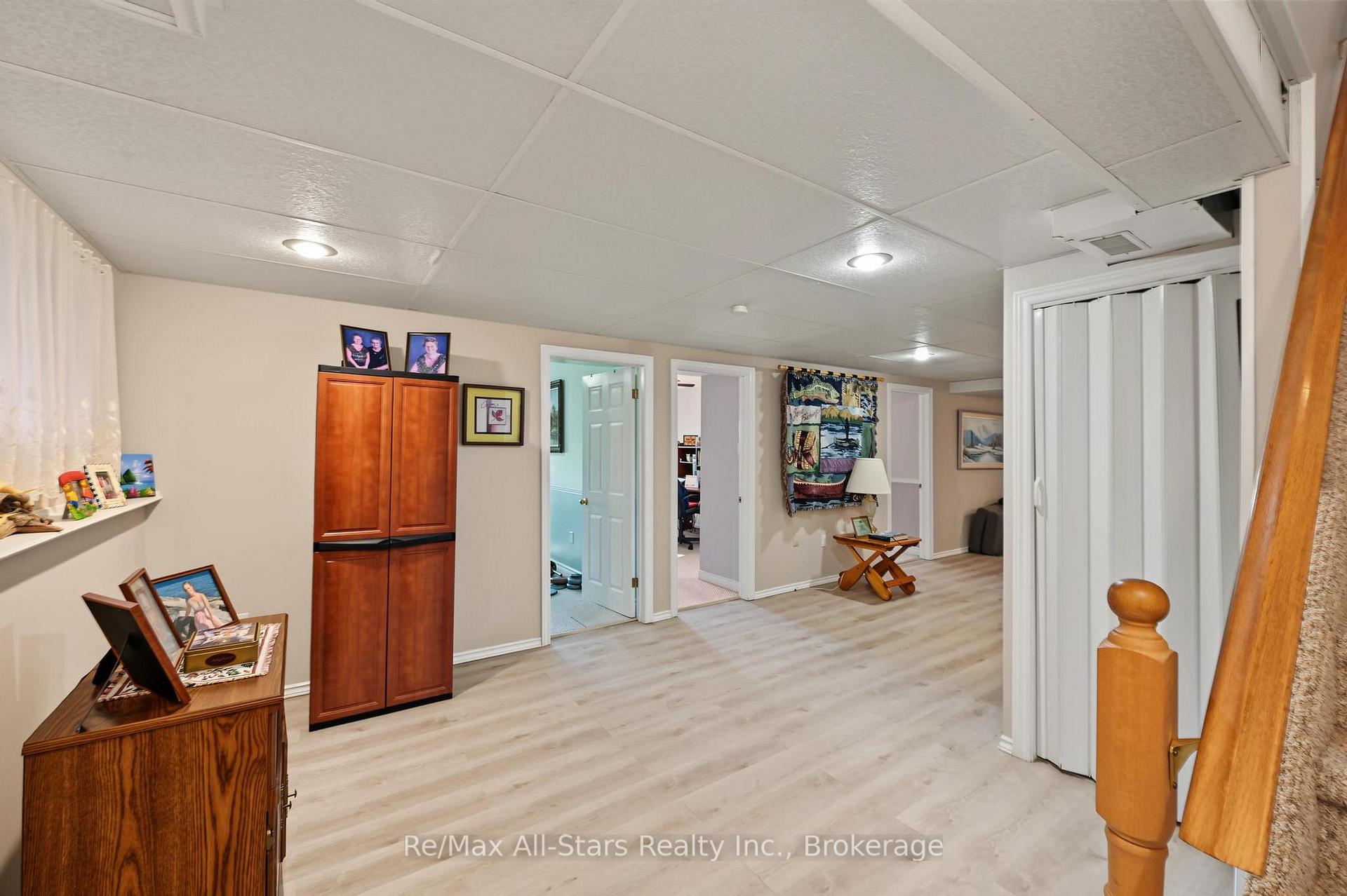 Photo 28 of 9 Hillview Drive, Kawartha Lakes, Bobcaygeon — HOMEH