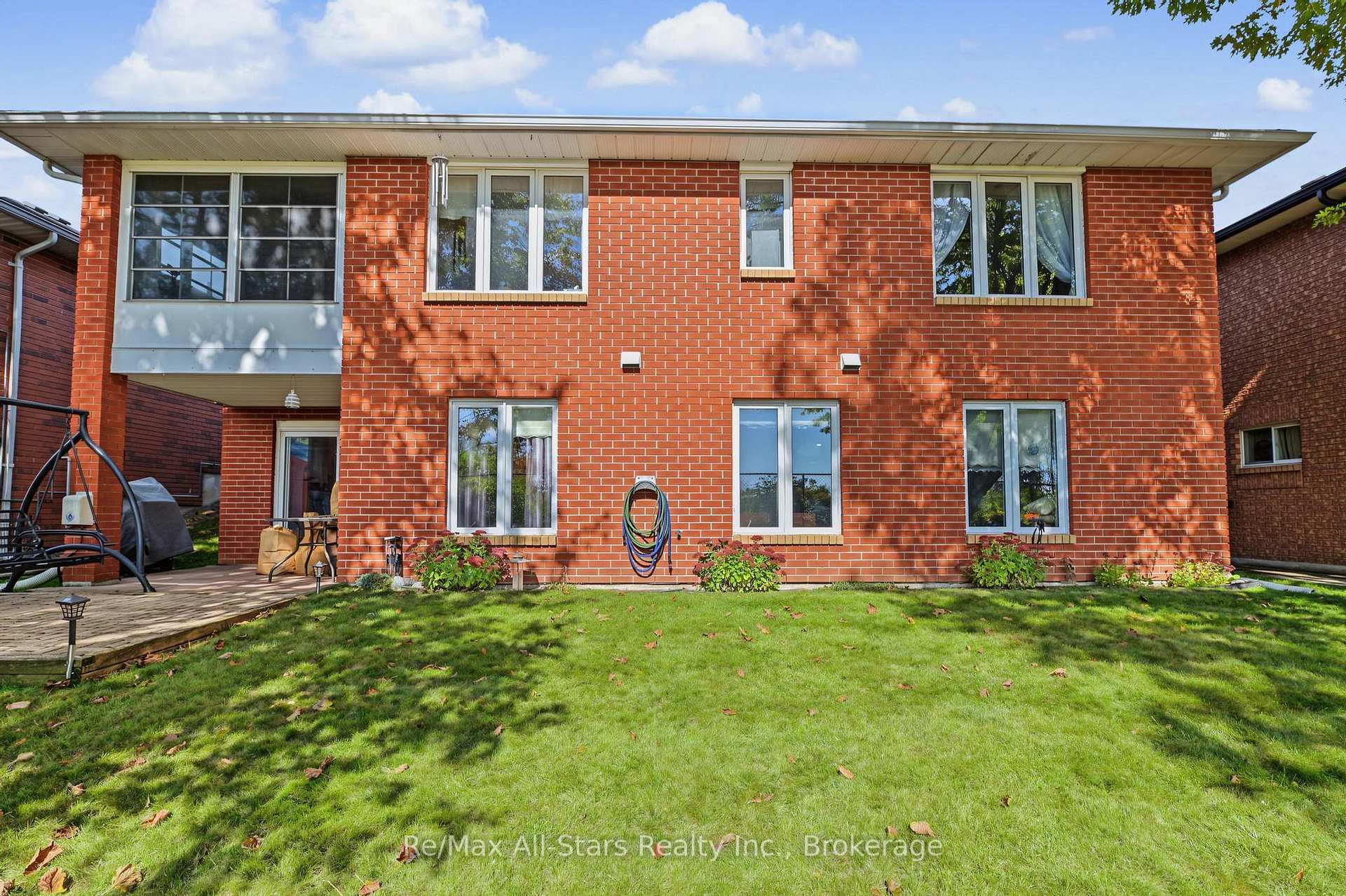 Photo 39 of 9 Hillview Drive, Kawartha Lakes, Bobcaygeon — HOMEH