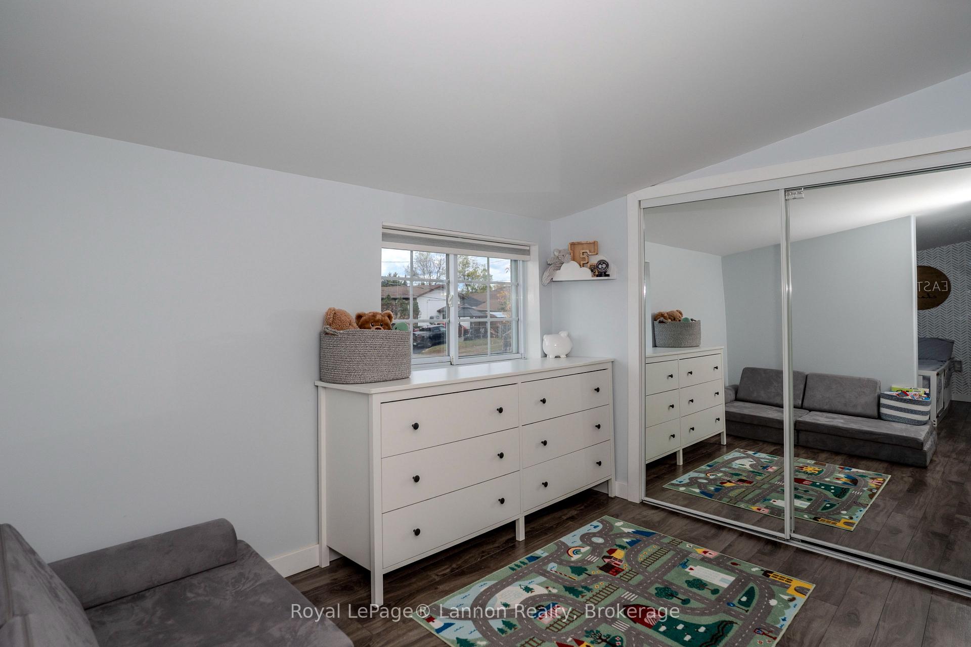 Photo 26 of 95 Oswald Street, Thunder Bay, Shuniah — HOMEH
