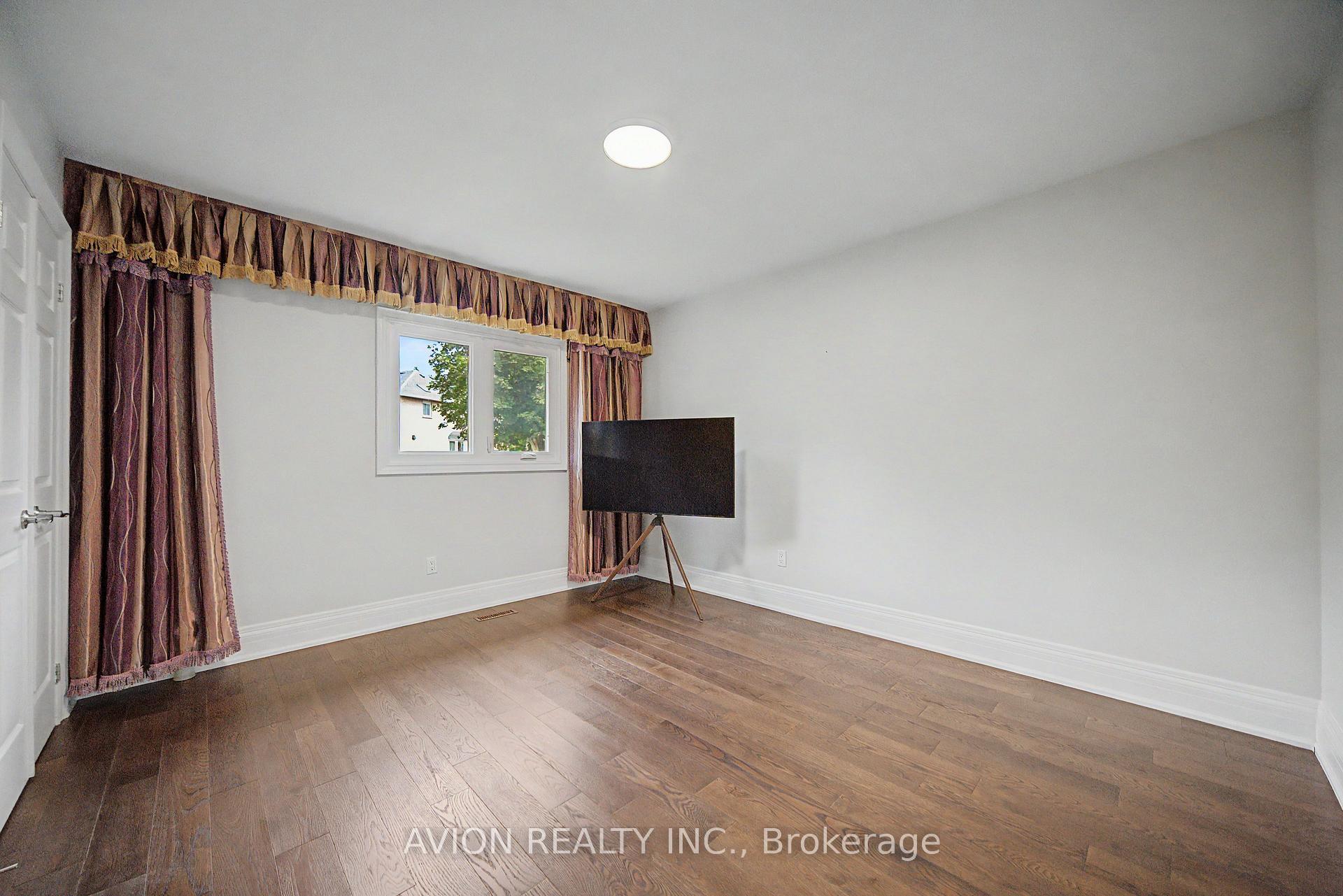Photo 38 of 232 Green Lane, Markham, Thornlea — HOMEH