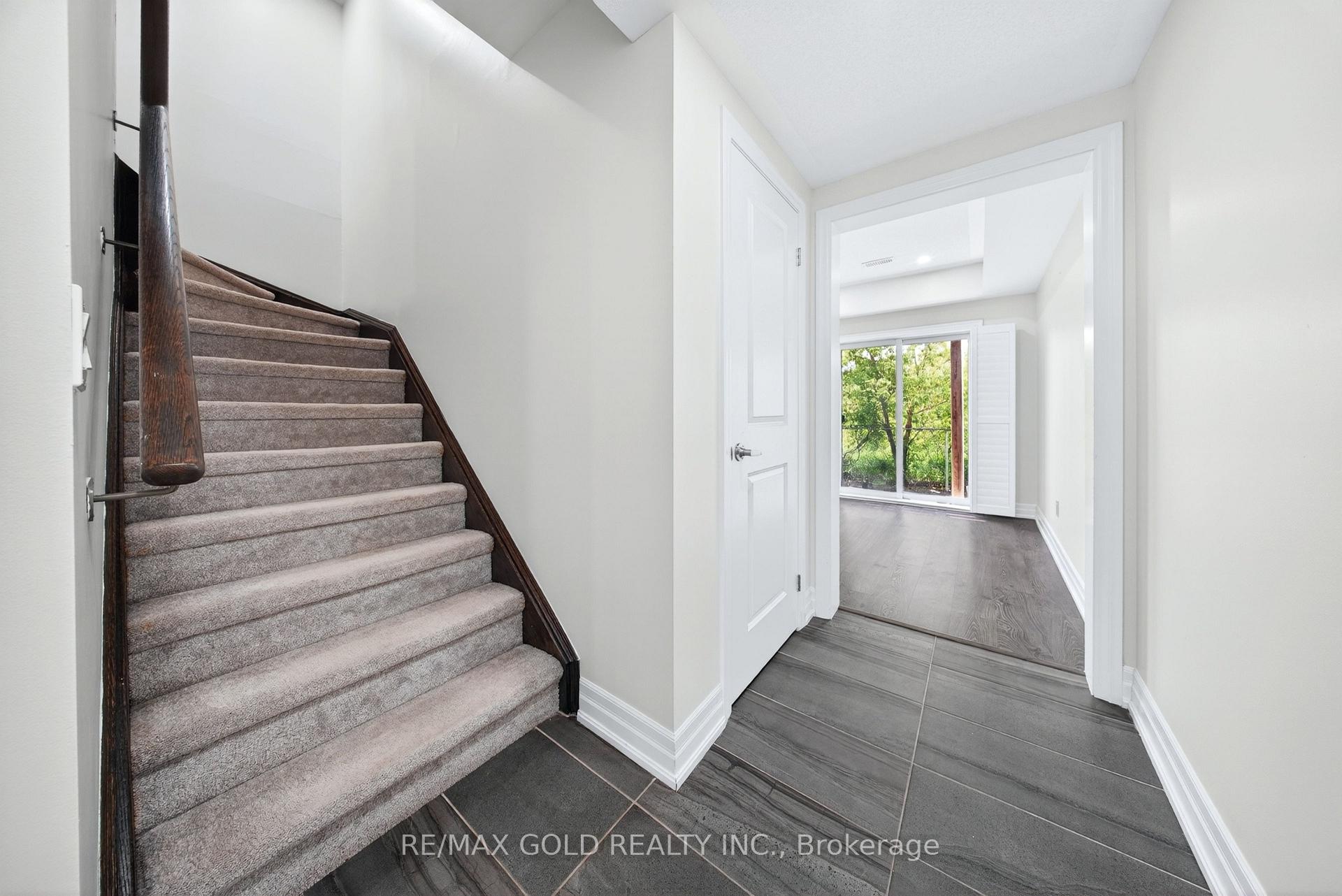Photo 5 of Unit 12, 384 Arctic Red Drive, Oshawa, Windfields — HOMEH