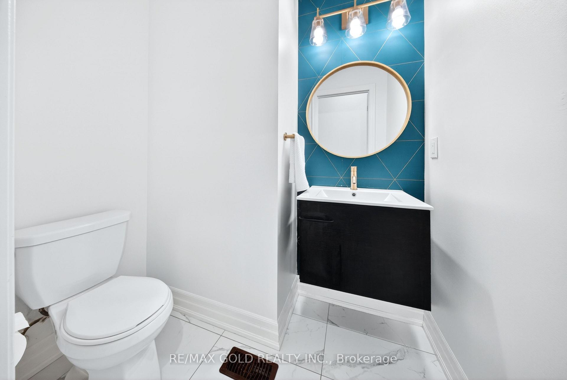 Photo 17 of Unit 12, 384 Arctic Red Drive, Oshawa, Windfields — HOMEH