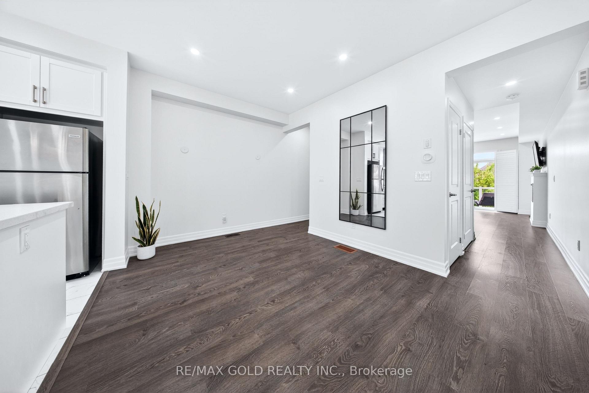Photo 18 of Unit 12, 384 Arctic Red Drive, Oshawa, Windfields — HOMEH