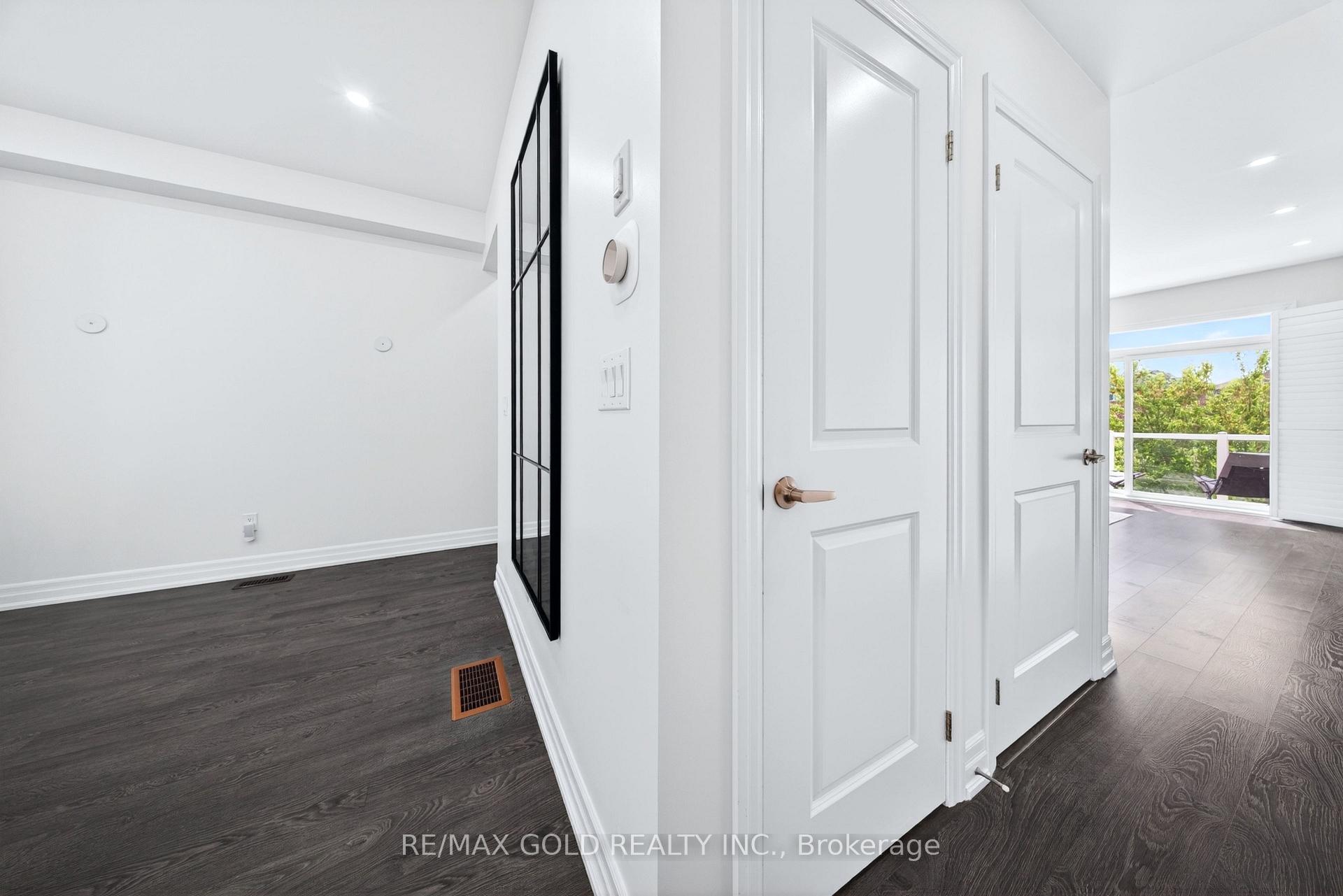 Photo 19 of Unit 12, 384 Arctic Red Drive, Oshawa, Windfields — HOMEH