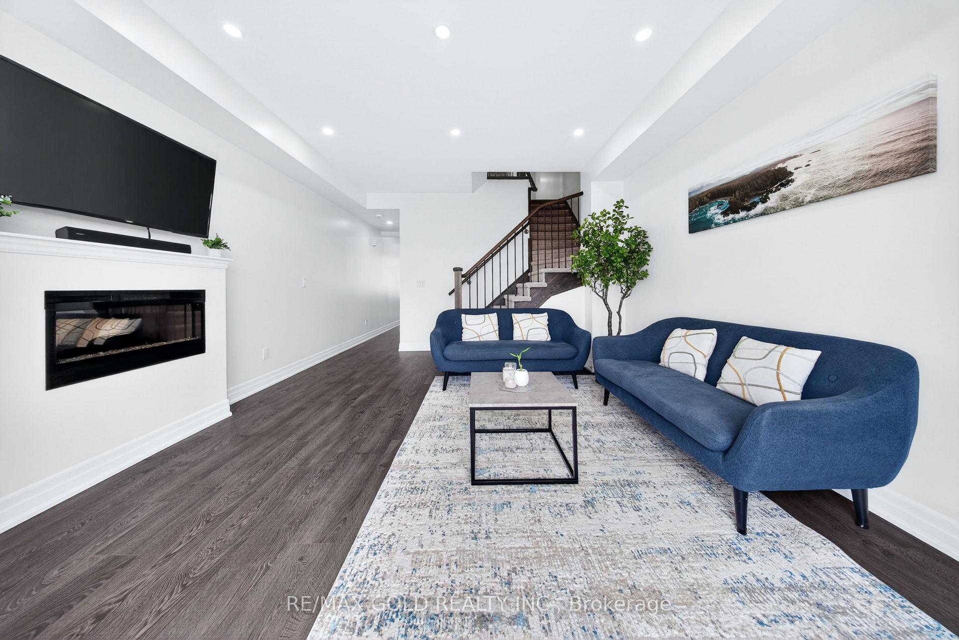 Photo 22 of Unit 12, 384 Arctic Red Drive, Oshawa, Windfields — HOMEH