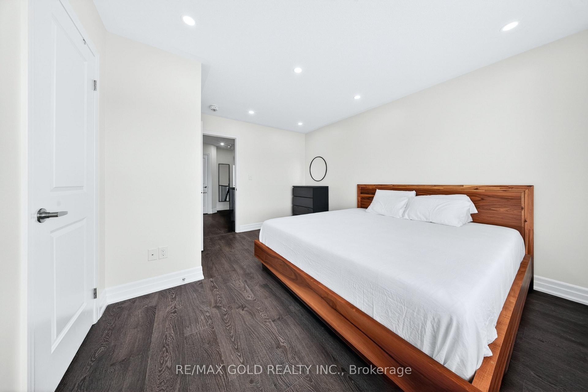 Photo 28 of Unit 12, 384 Arctic Red Drive, Oshawa, Windfields — HOMEH