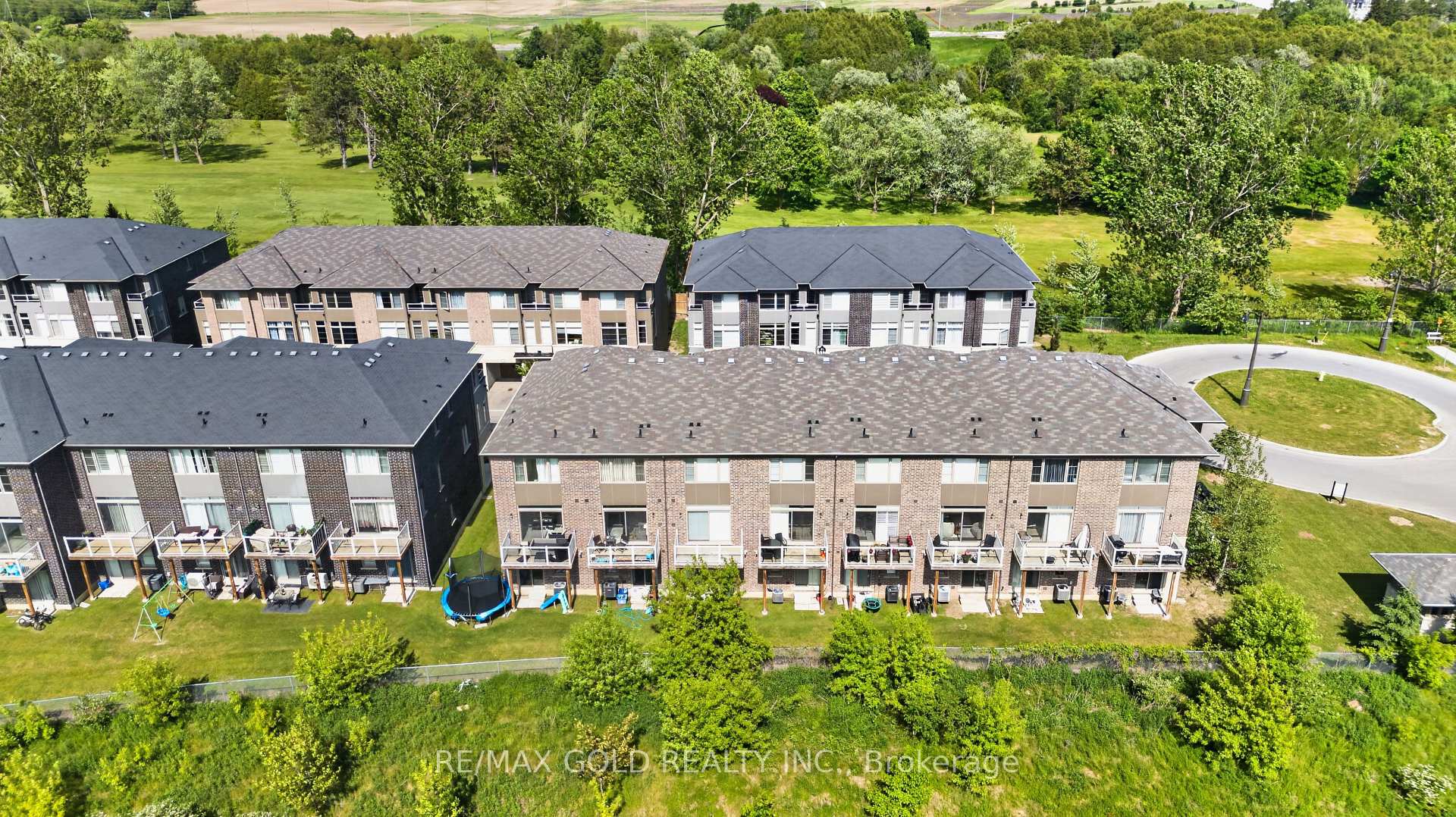 Photo 37 of Unit 12, 384 Arctic Red Drive, Oshawa, Windfields — HOMEH