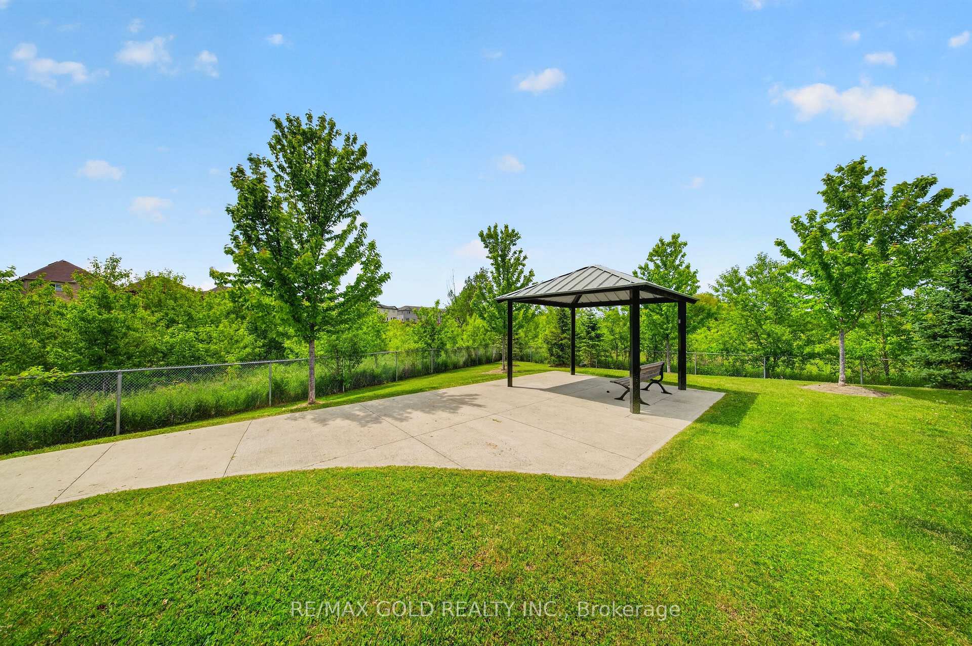 Photo 39 of Unit 12, 384 Arctic Red Drive, Oshawa, Windfields — HOMEH
